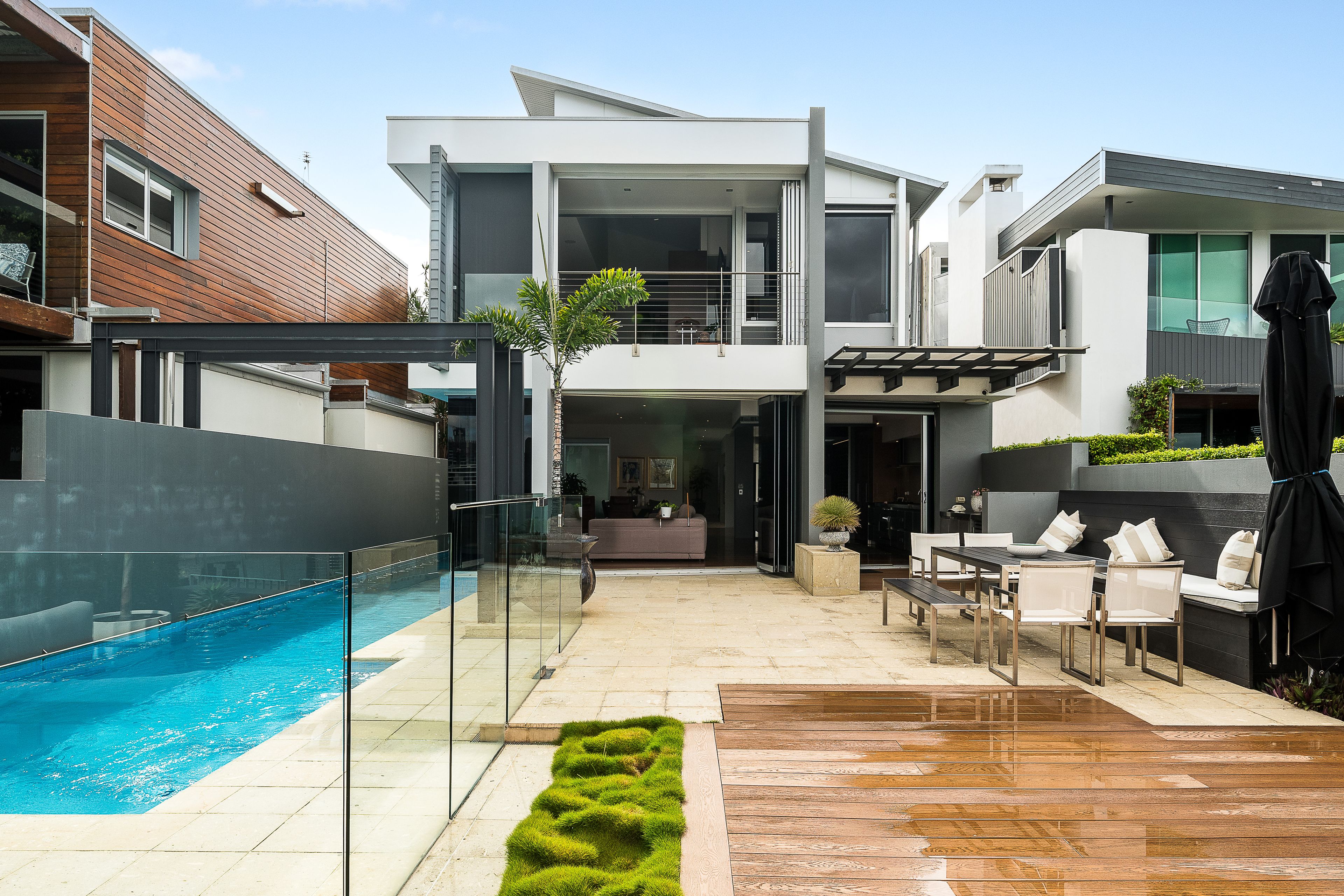 9 Addison Avenue, Bulimba, QLD 4171