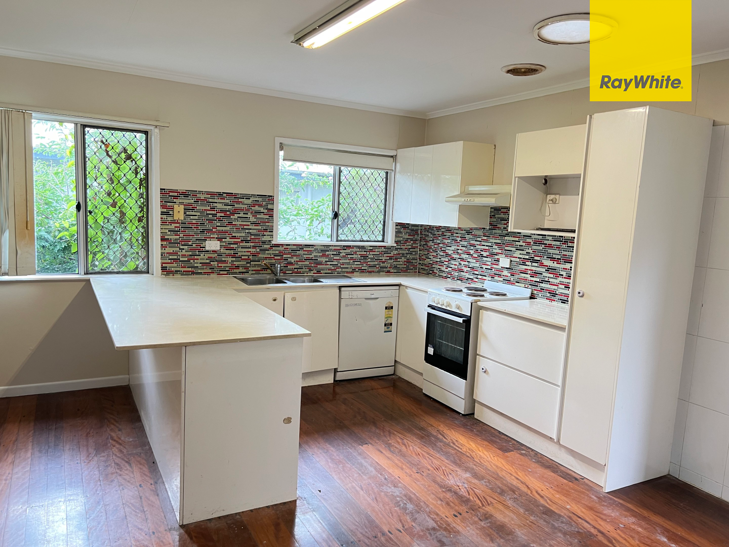 31 Elm Avenue, Woodridge, QLD 4114