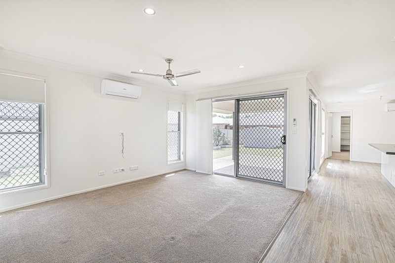 4 Caulfield Place — photo 6 of 14