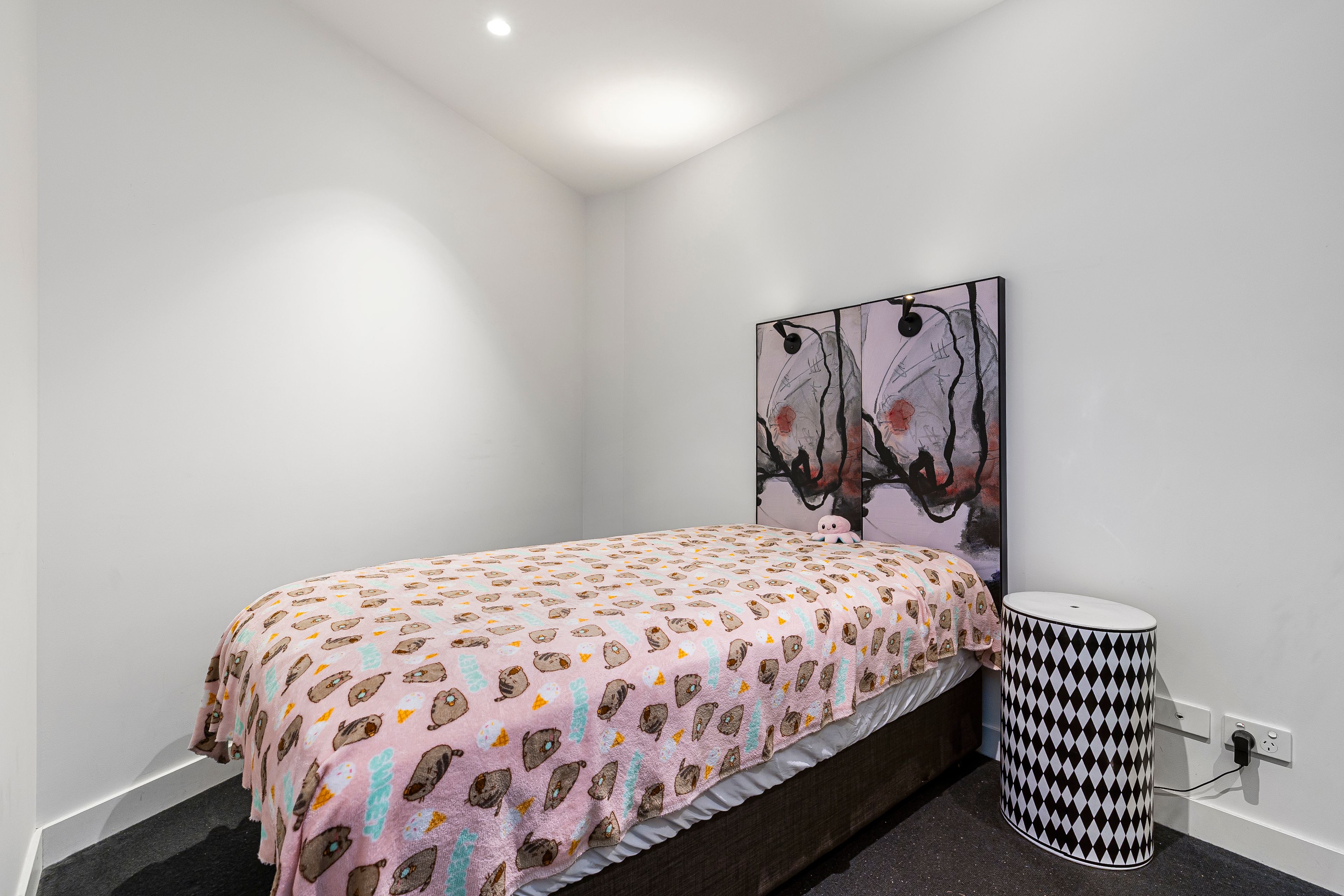 701/48 Balston Street — photo 7 of 15