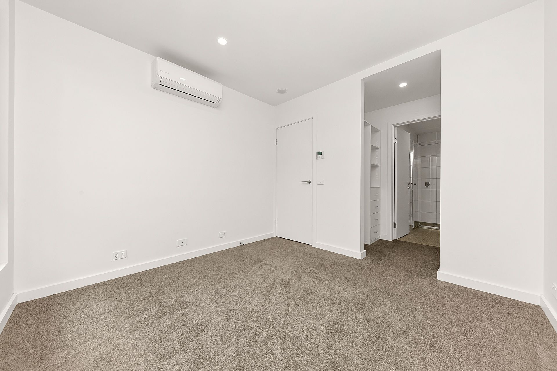 G01/1801 Dandenong Road — photo 8 of 30