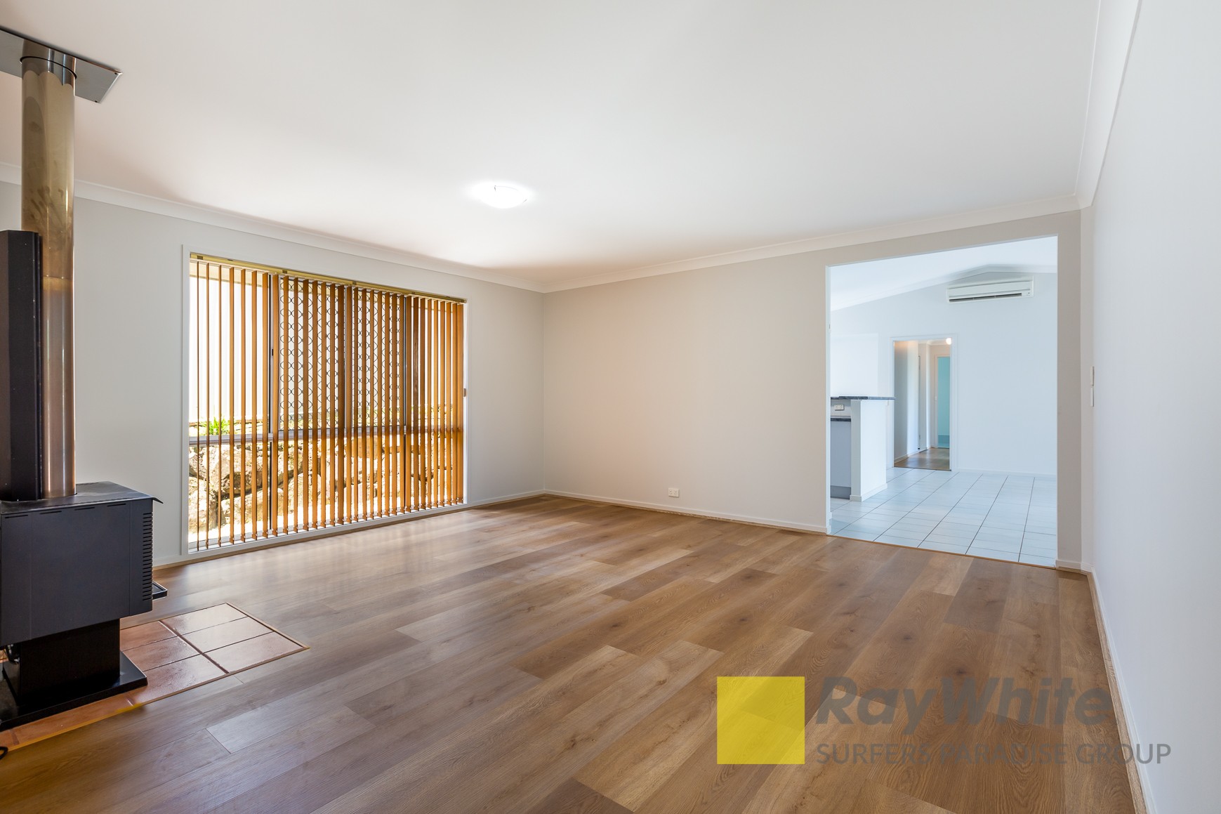 8 Lucille Ball Place, Parkwood, QLD 4214