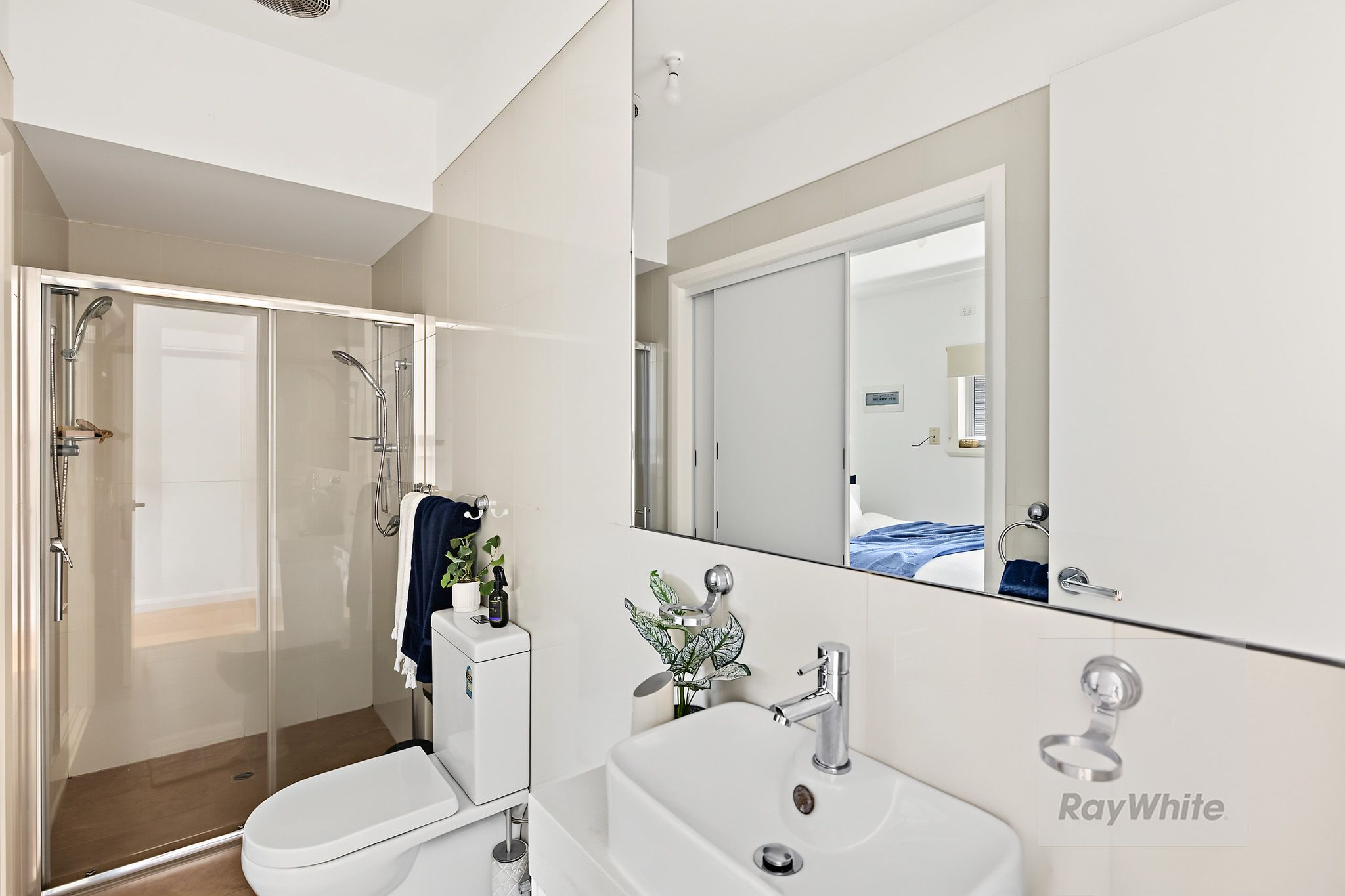 2/90 Wood Street — photo 8 of 15