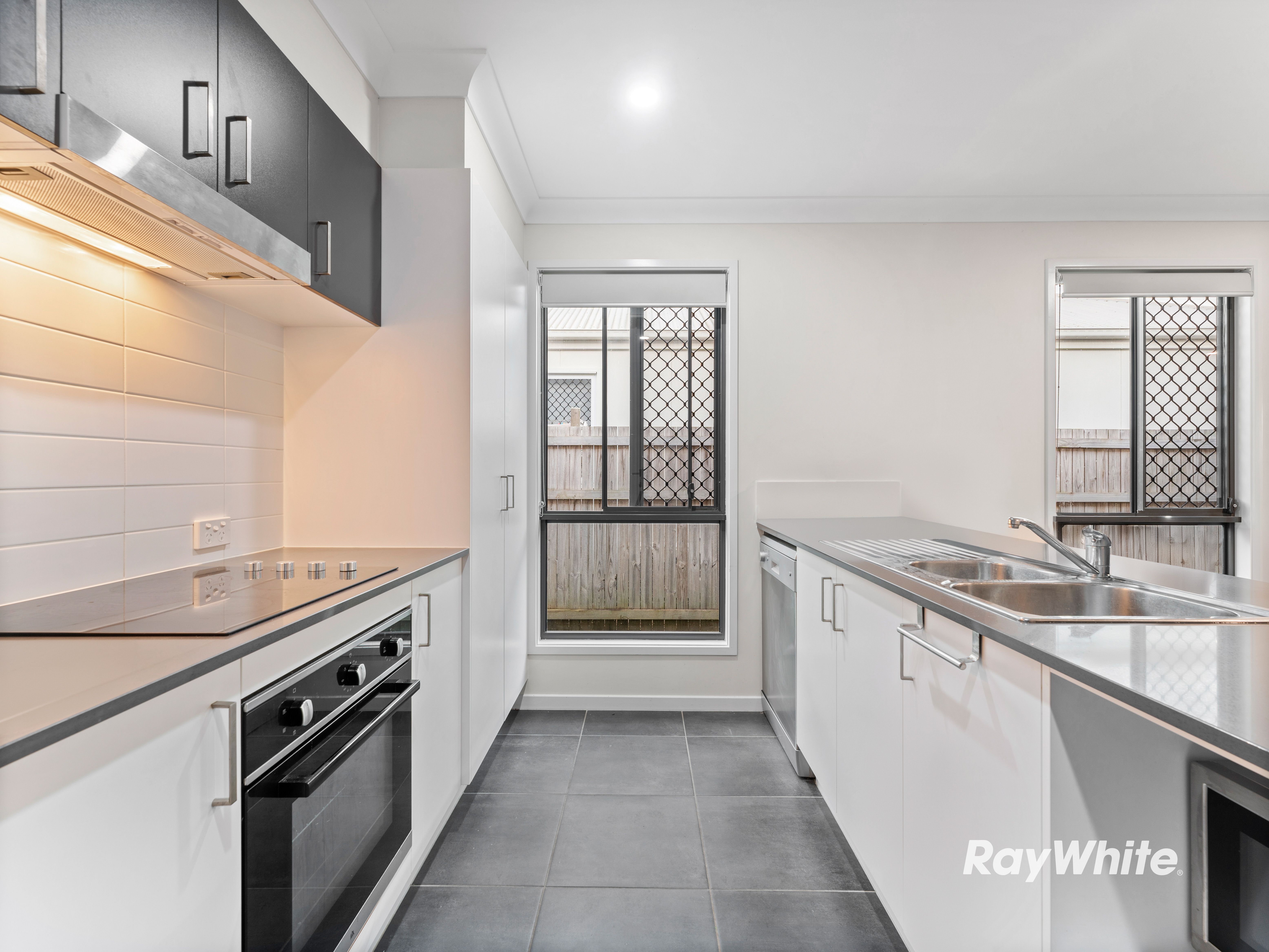 21 Beck Street, Park Ridge, QLD 4125