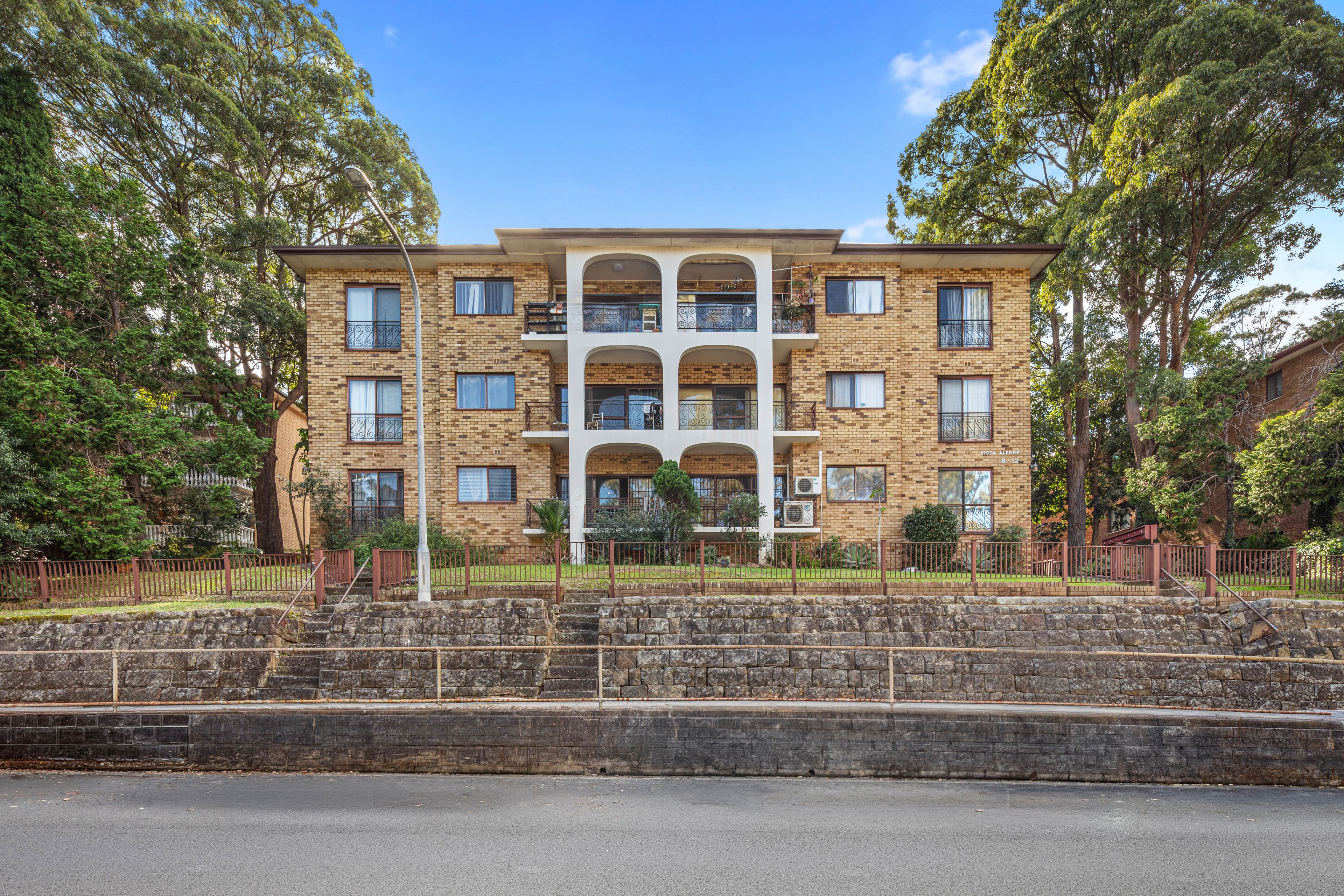10/8 Bellevue Parade — photo from Ray White Hurstville