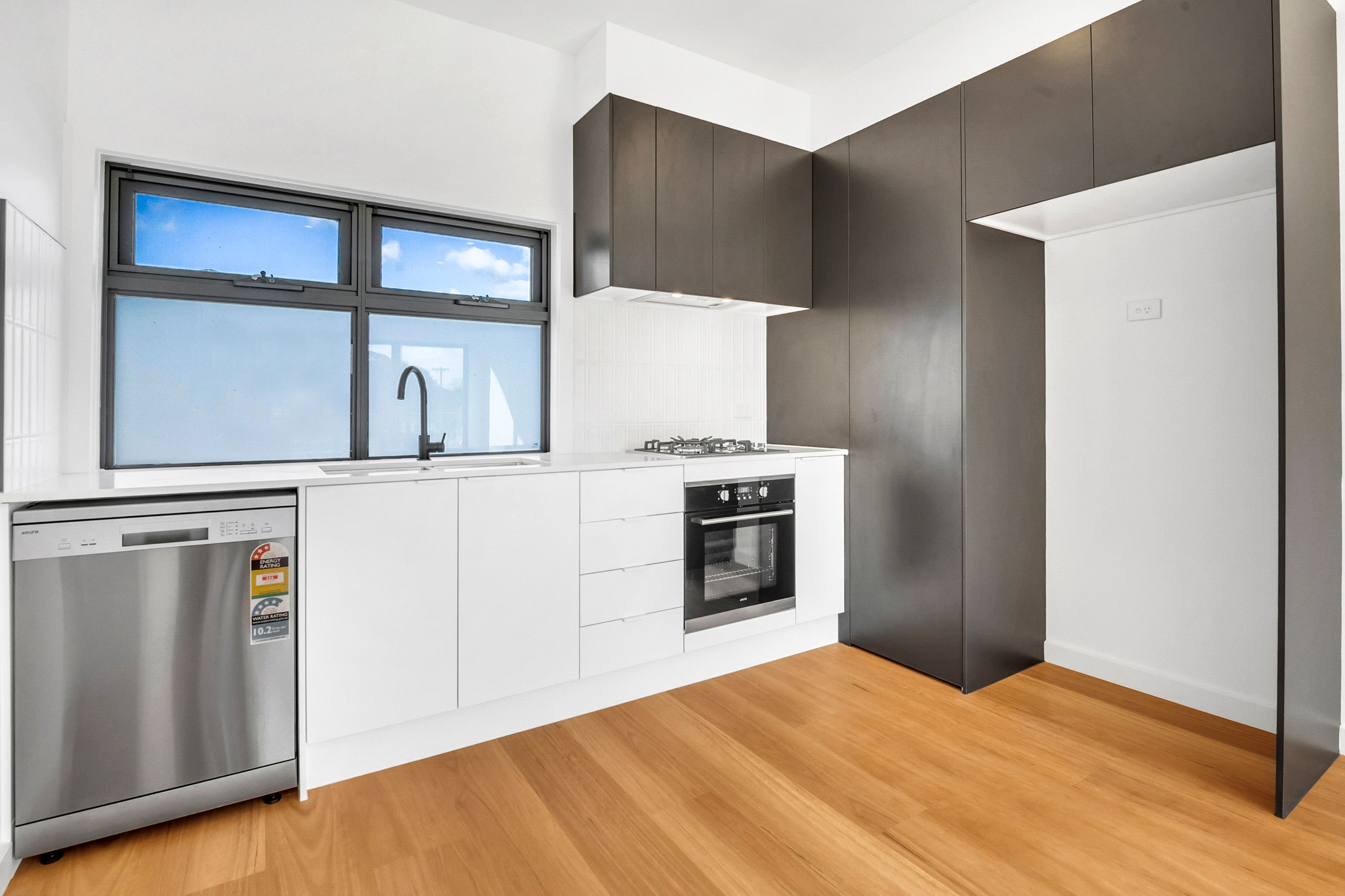4/11 Flinders Street, Heidelberg Heights, VIC 3081