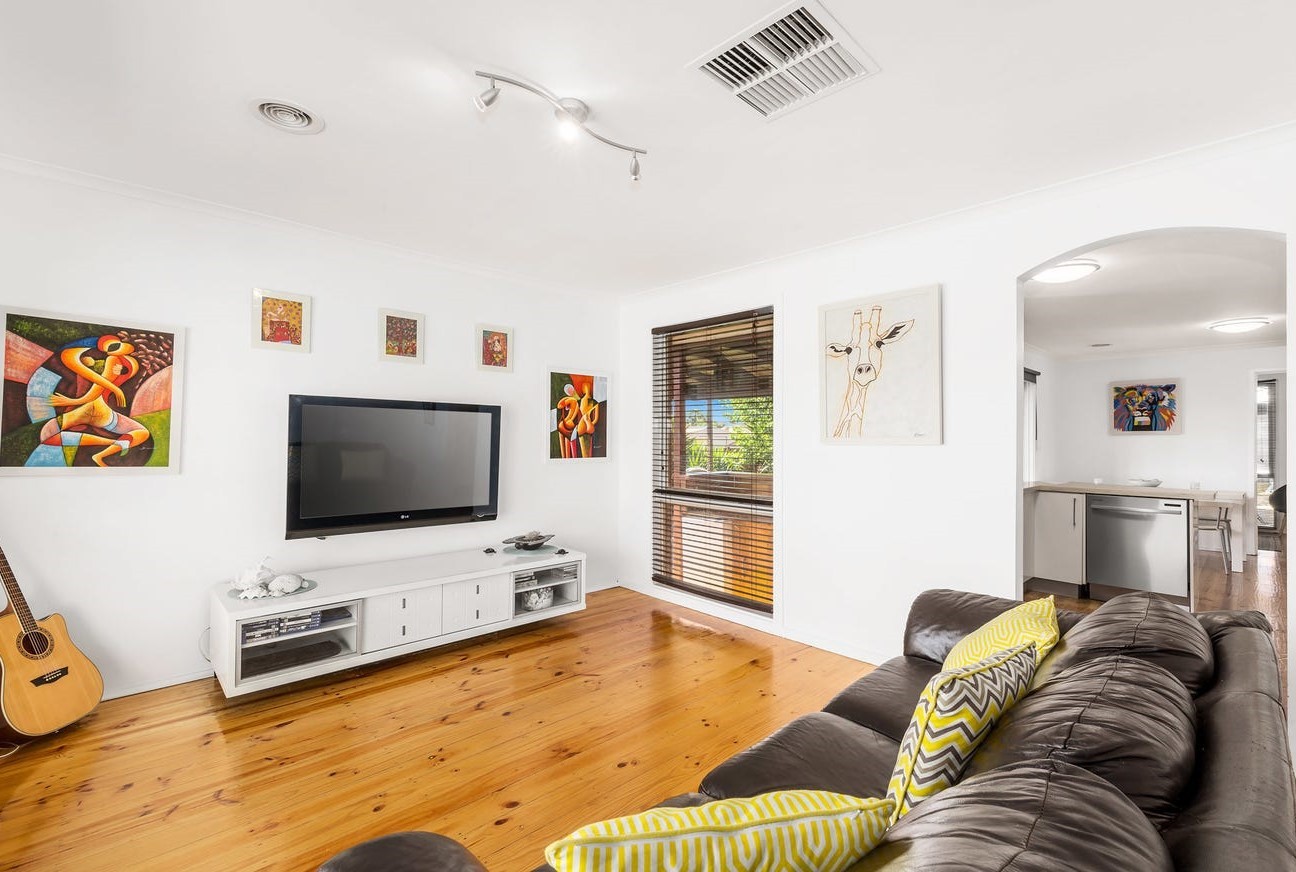 1 Ivy Court, Mill Park, VIC 3082