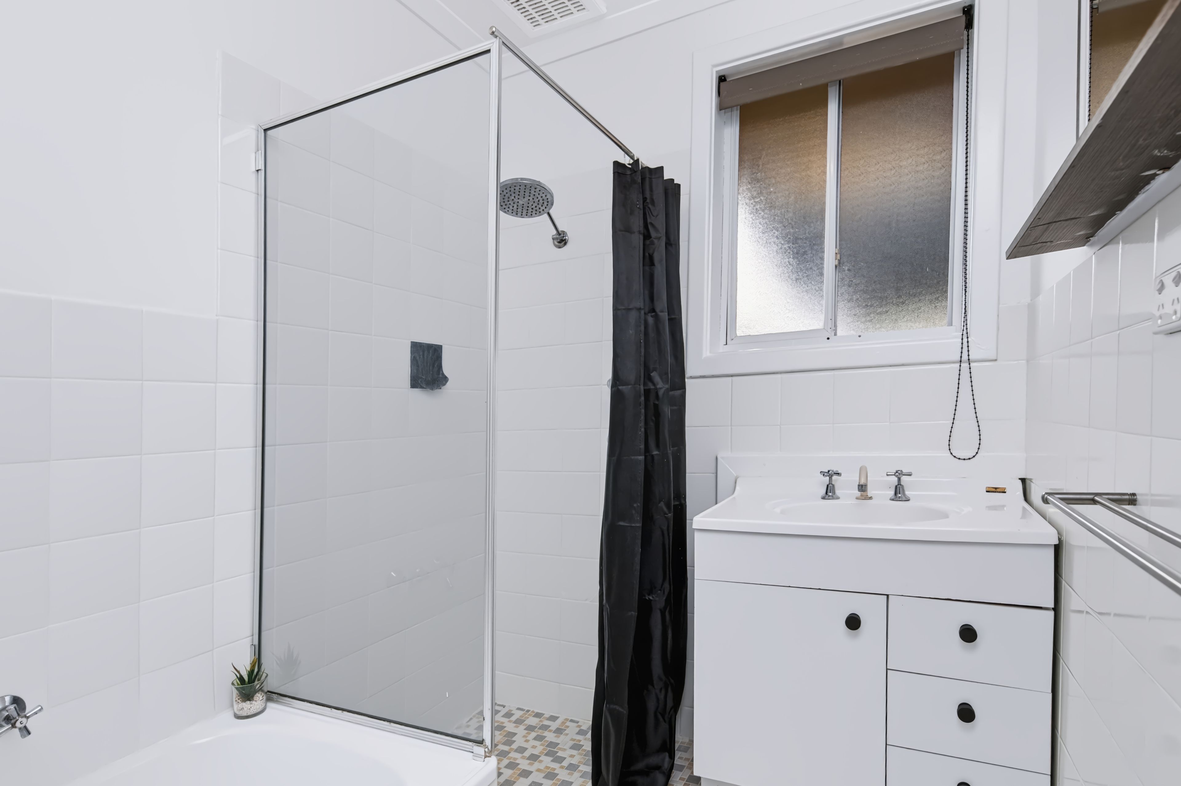 27 Stratton Road — photo 8 of 17