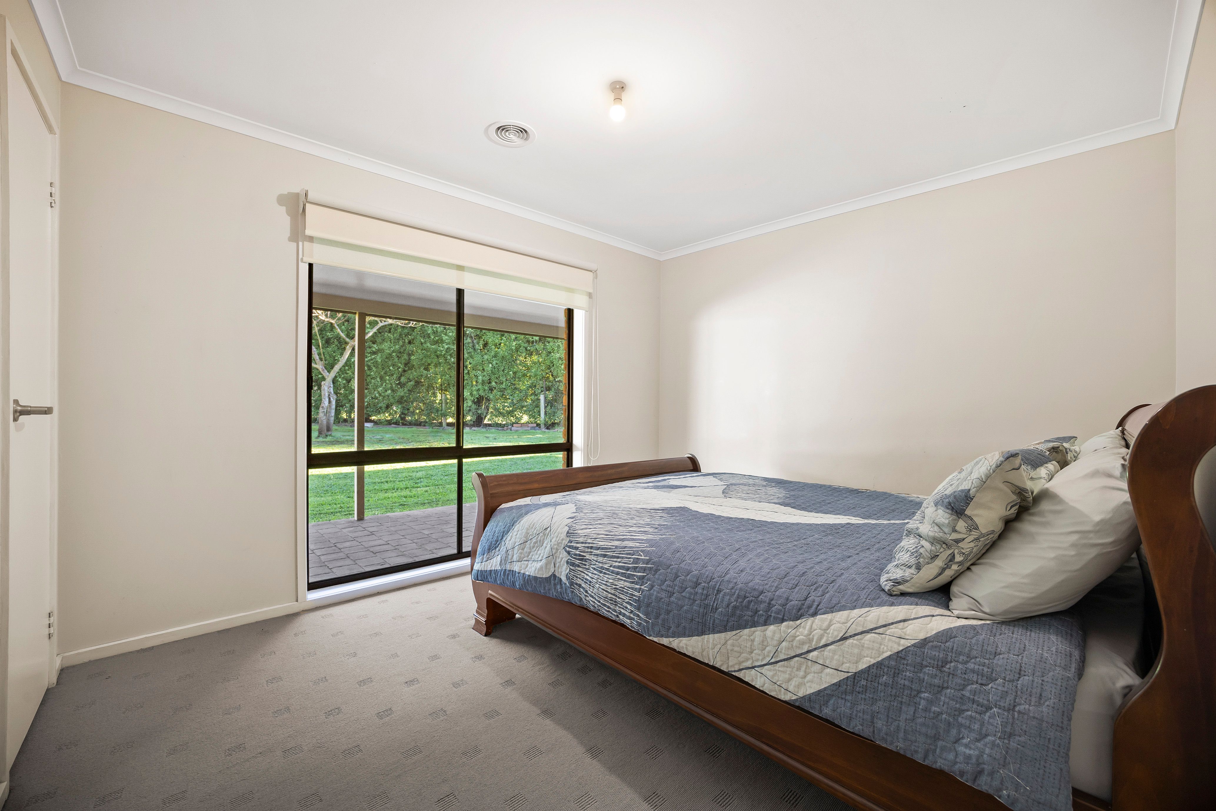 6 Bowkett Close — photo 13 of 21