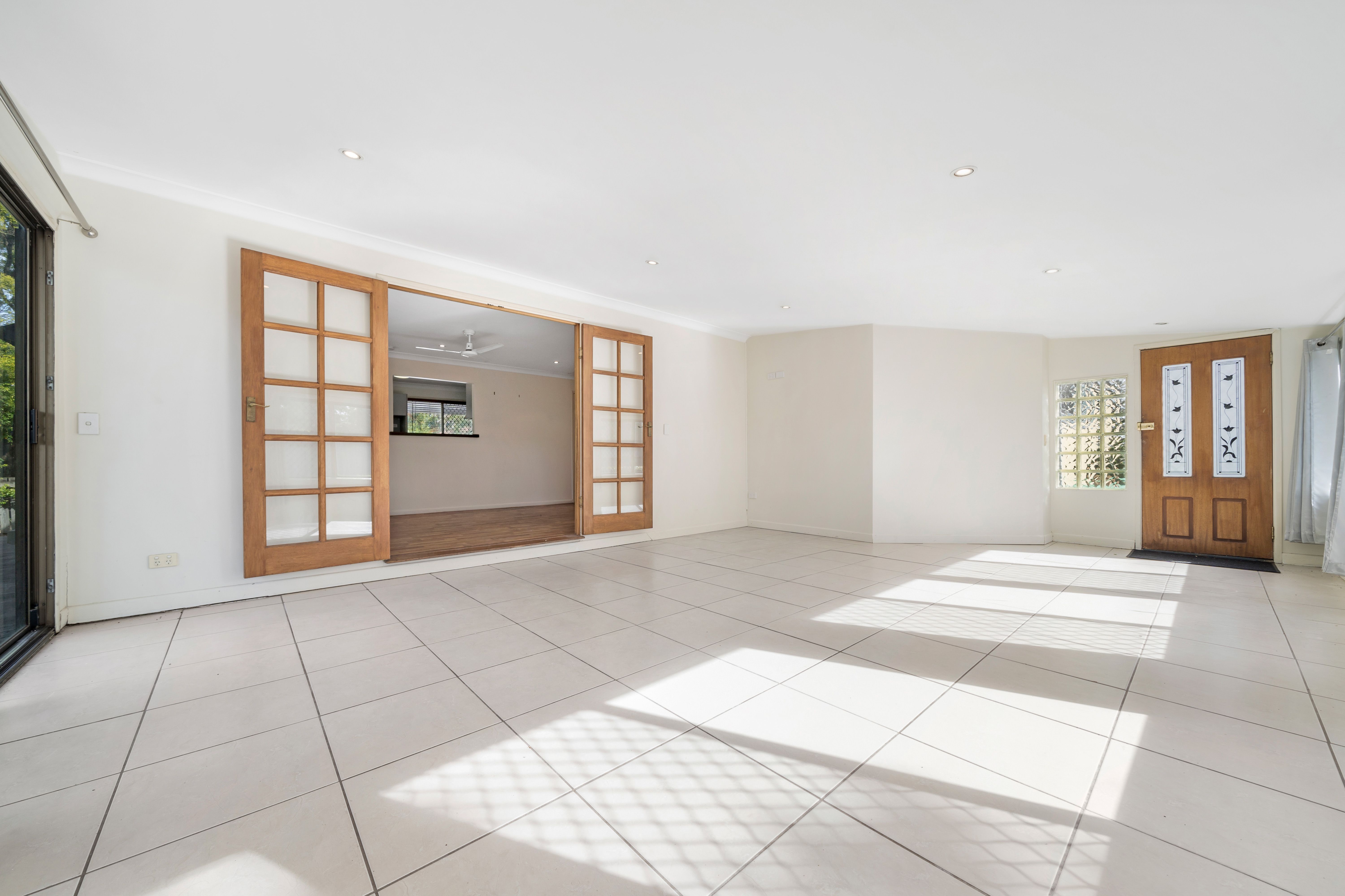 11 Hazel Place, Beenleigh, QLD 4207