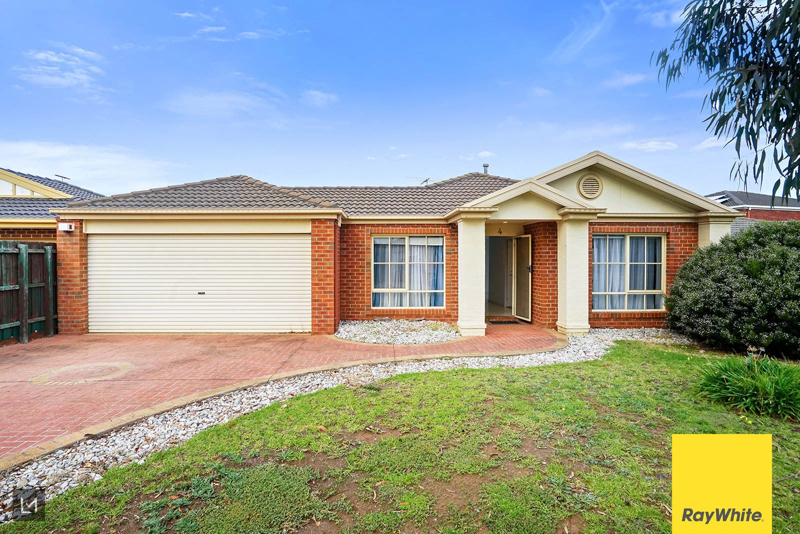 4 Oakwood Crescent, Hoppers Crossing, VIC 3029