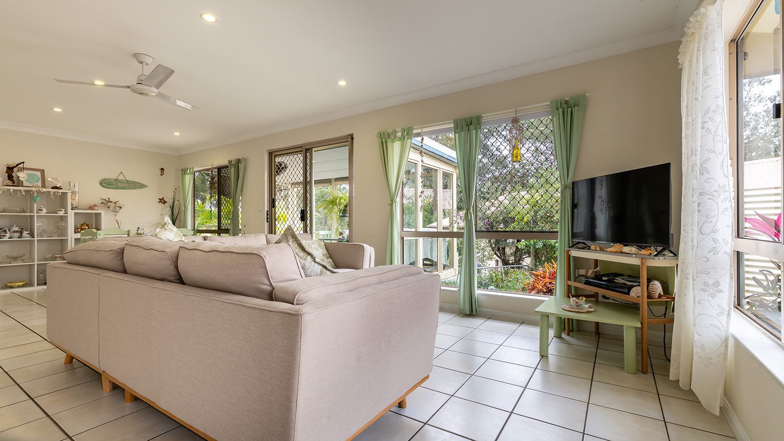 5 Palm Court, Agnes Water, QLD 4677