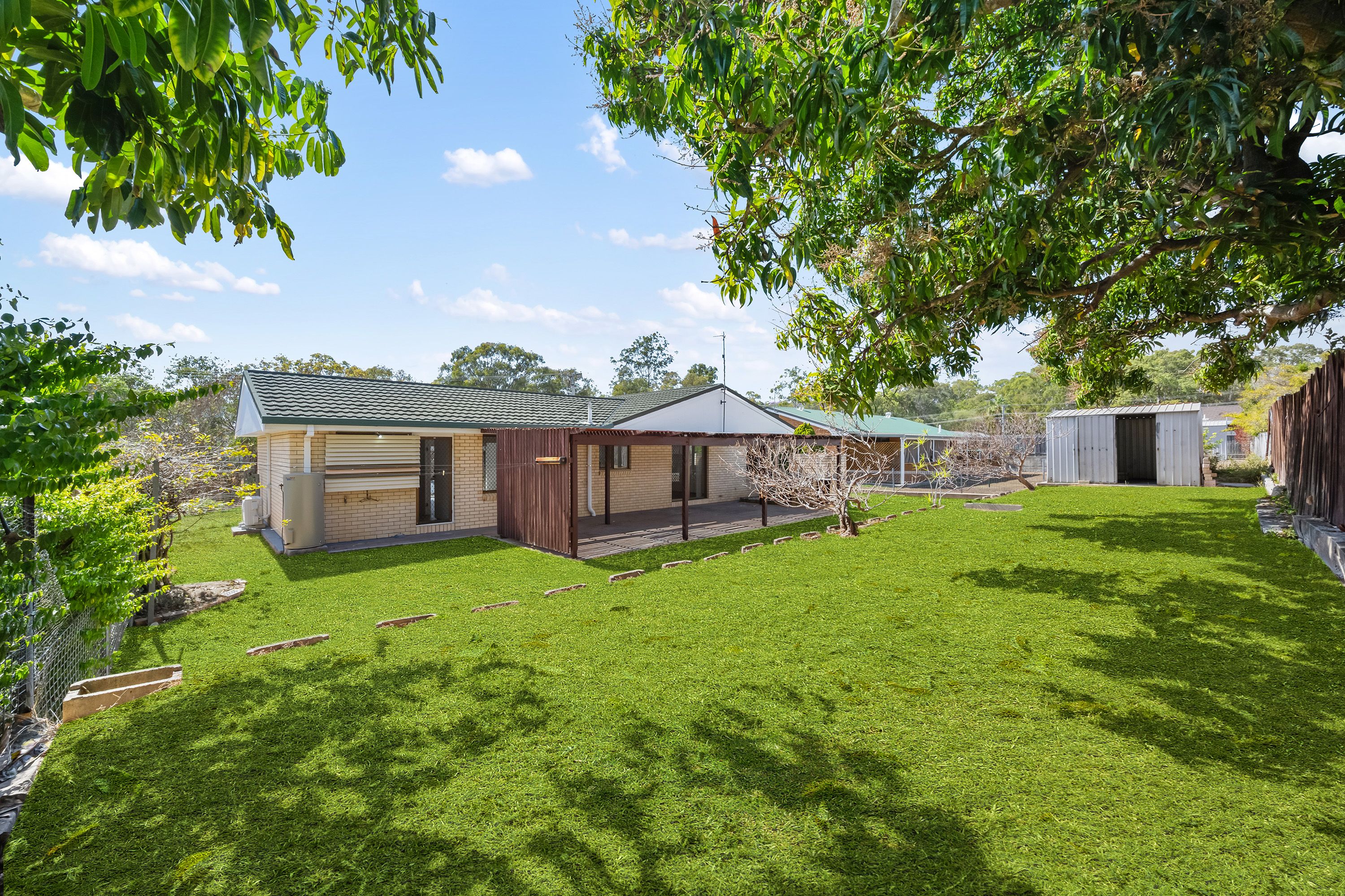6 Aramac Drive, Clinton, QLD 4680