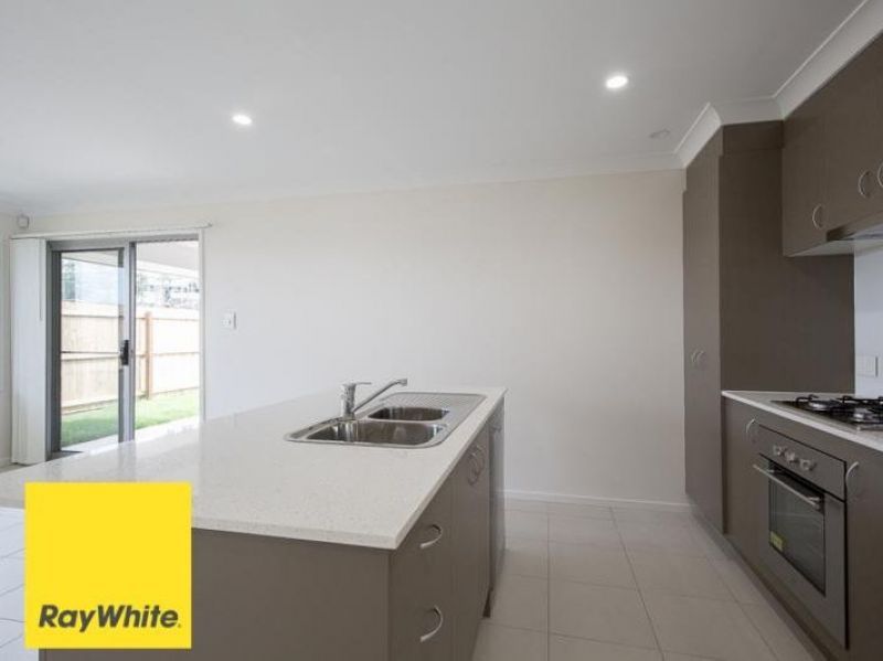 5A Chandon Court, Hillcrest, QLD 4118