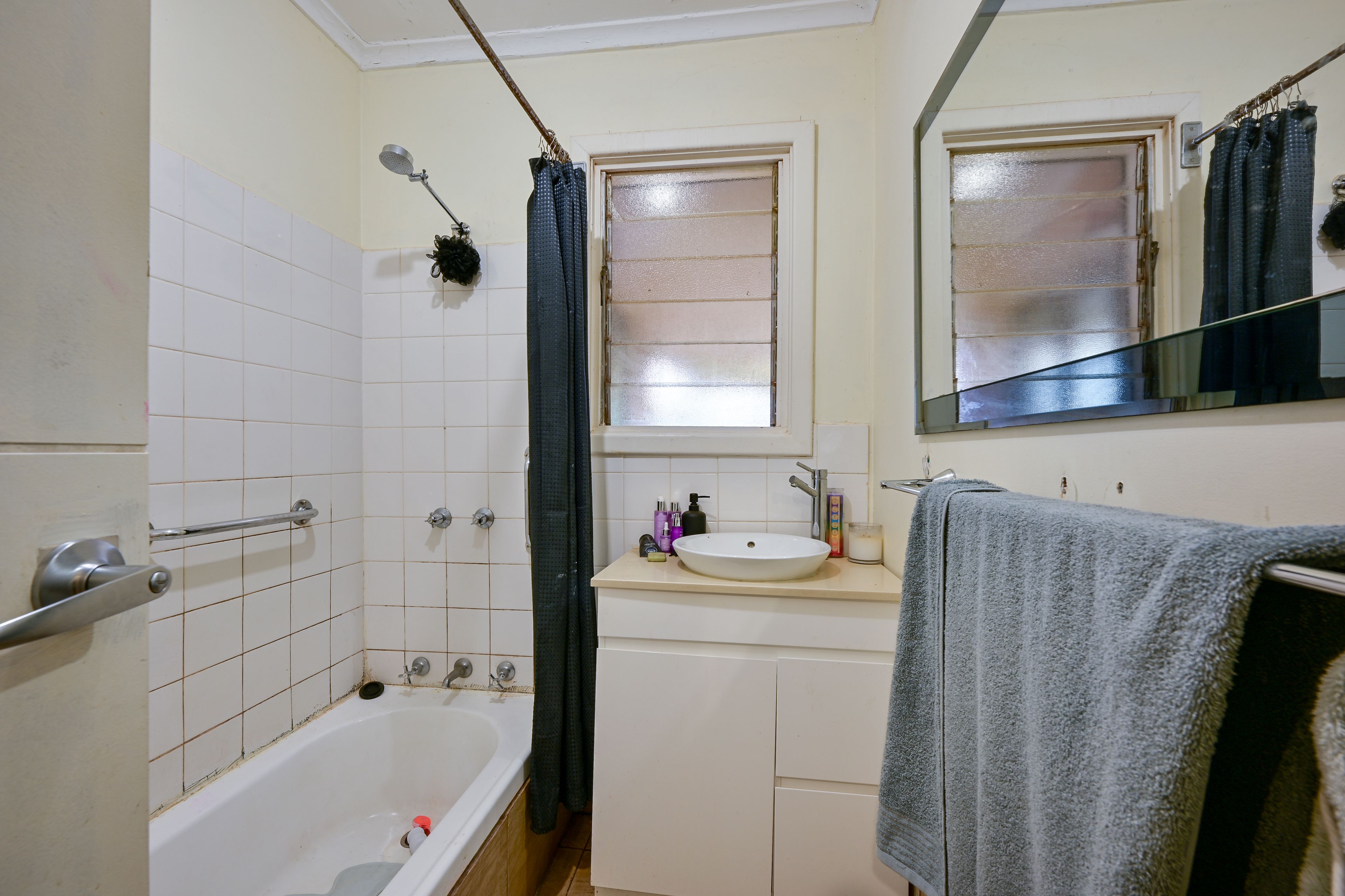 15 Hughes Street — photo 6 of 9