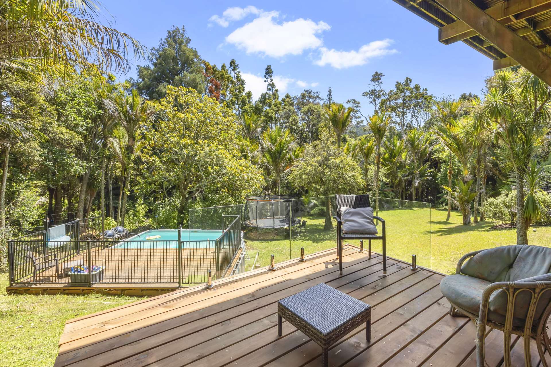 609 South Titirangi Road photo 4