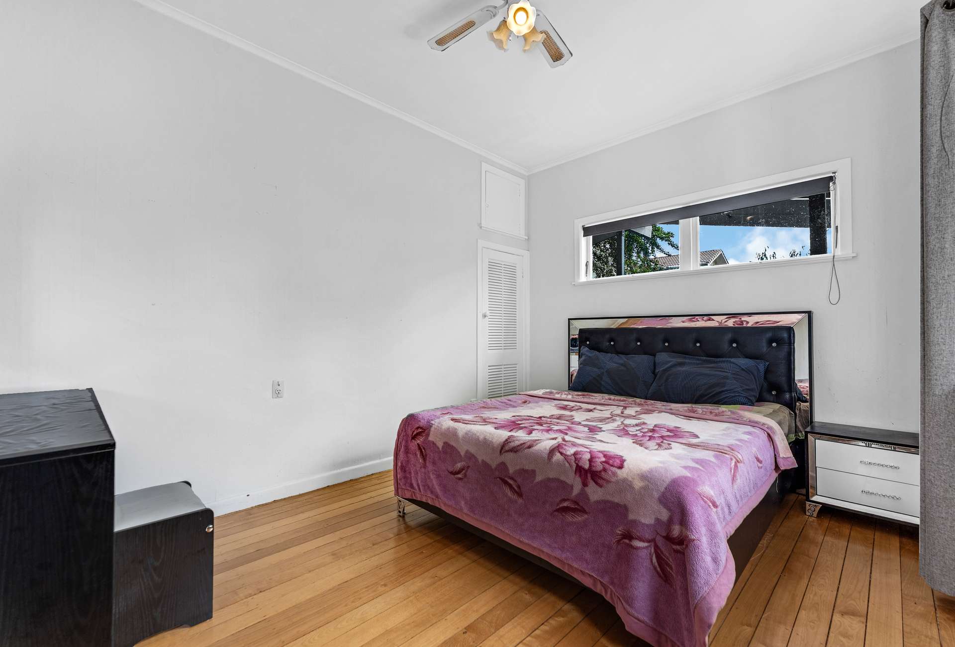 2 Fyfe Avenue photo 10
