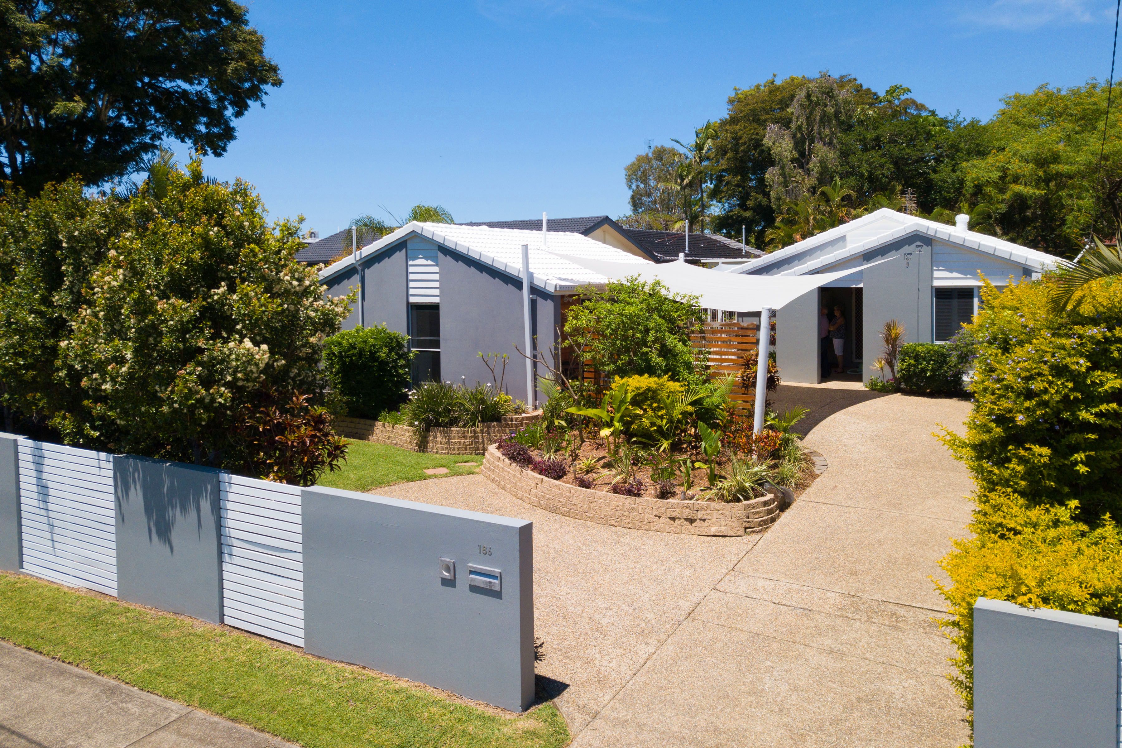186 Heeb Street, Benowa, QLD 4217