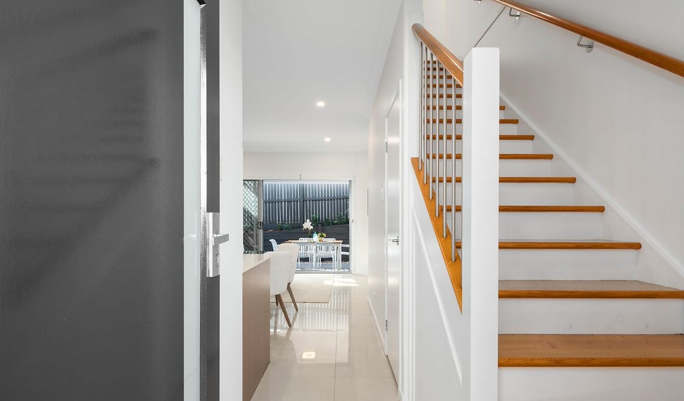 6 Embie Street, Holland Park West, QLD 4121