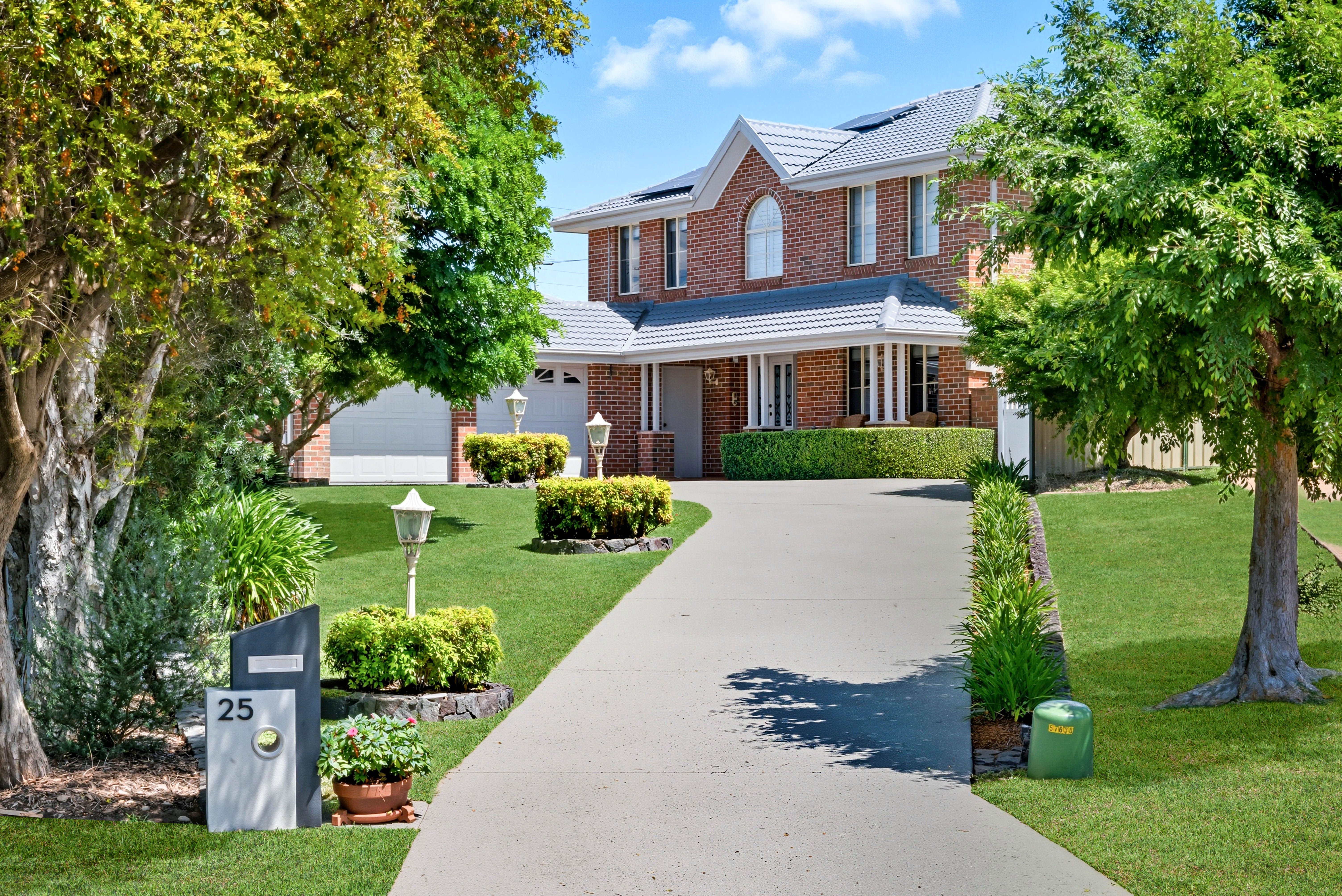 25 Dungara Crescent, Glenmore Park, NSW 2745