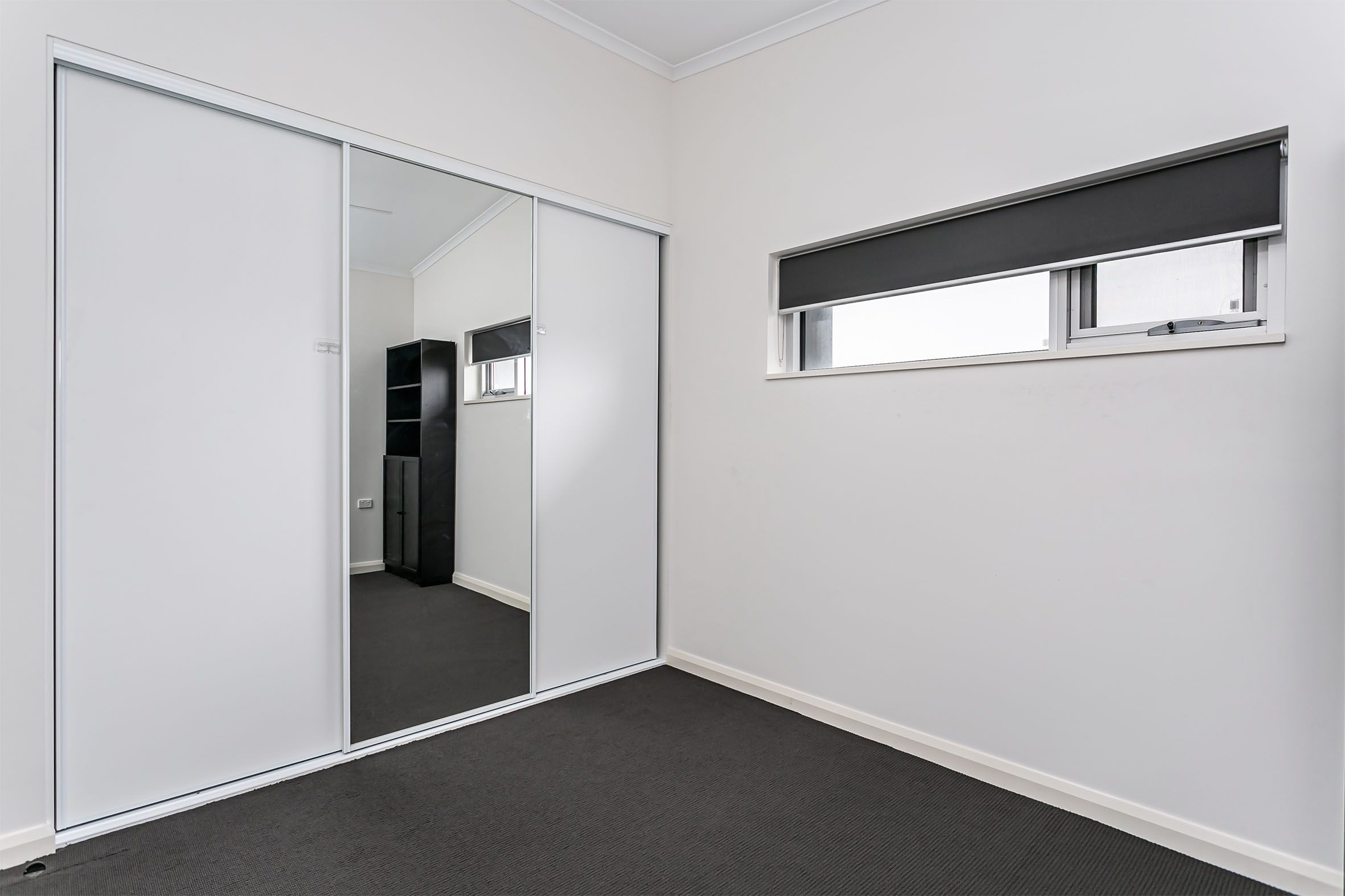 304/6 Sweeney Terrace — photo 6 of 10