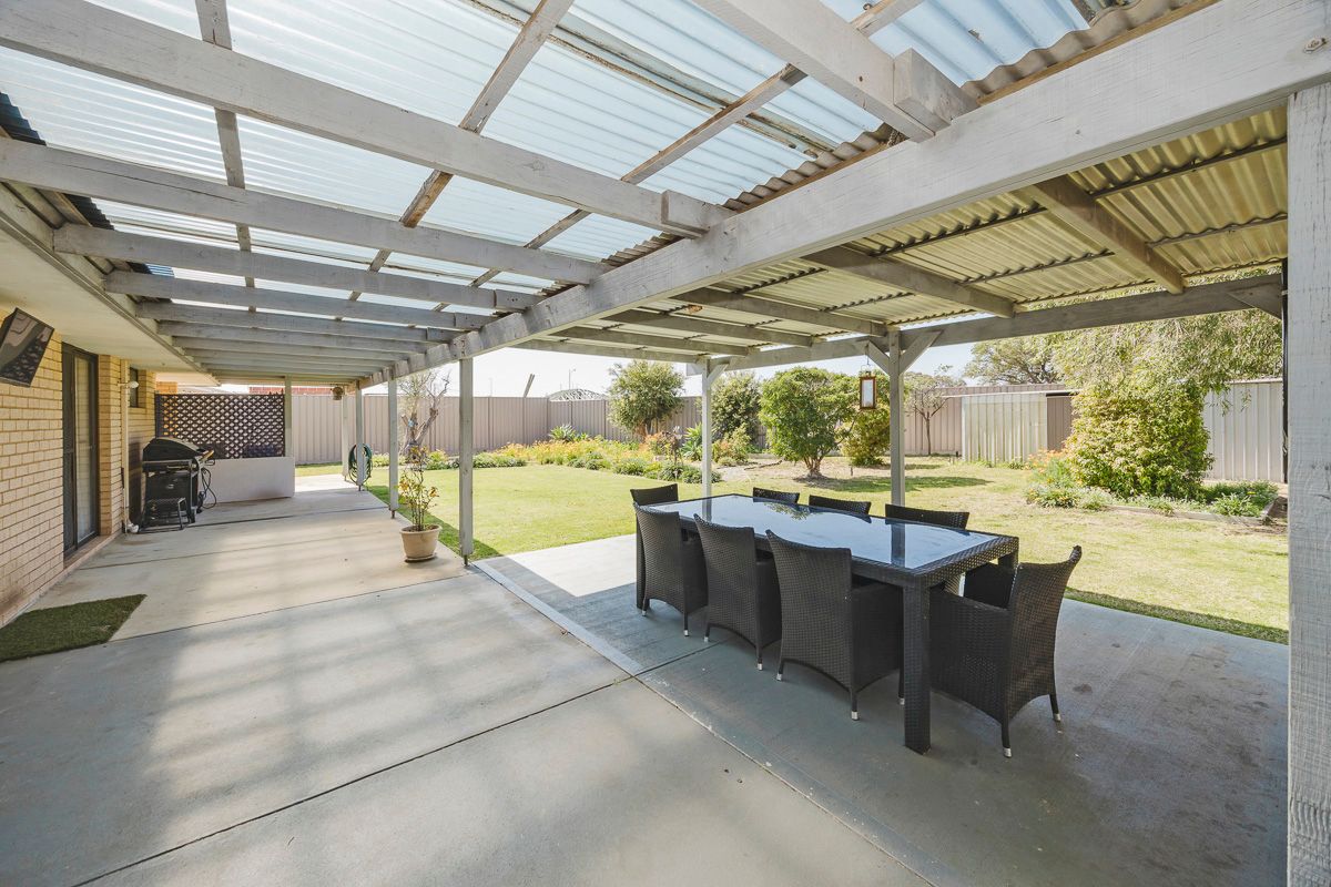 3 Fulwell Court — photo 4 of 20