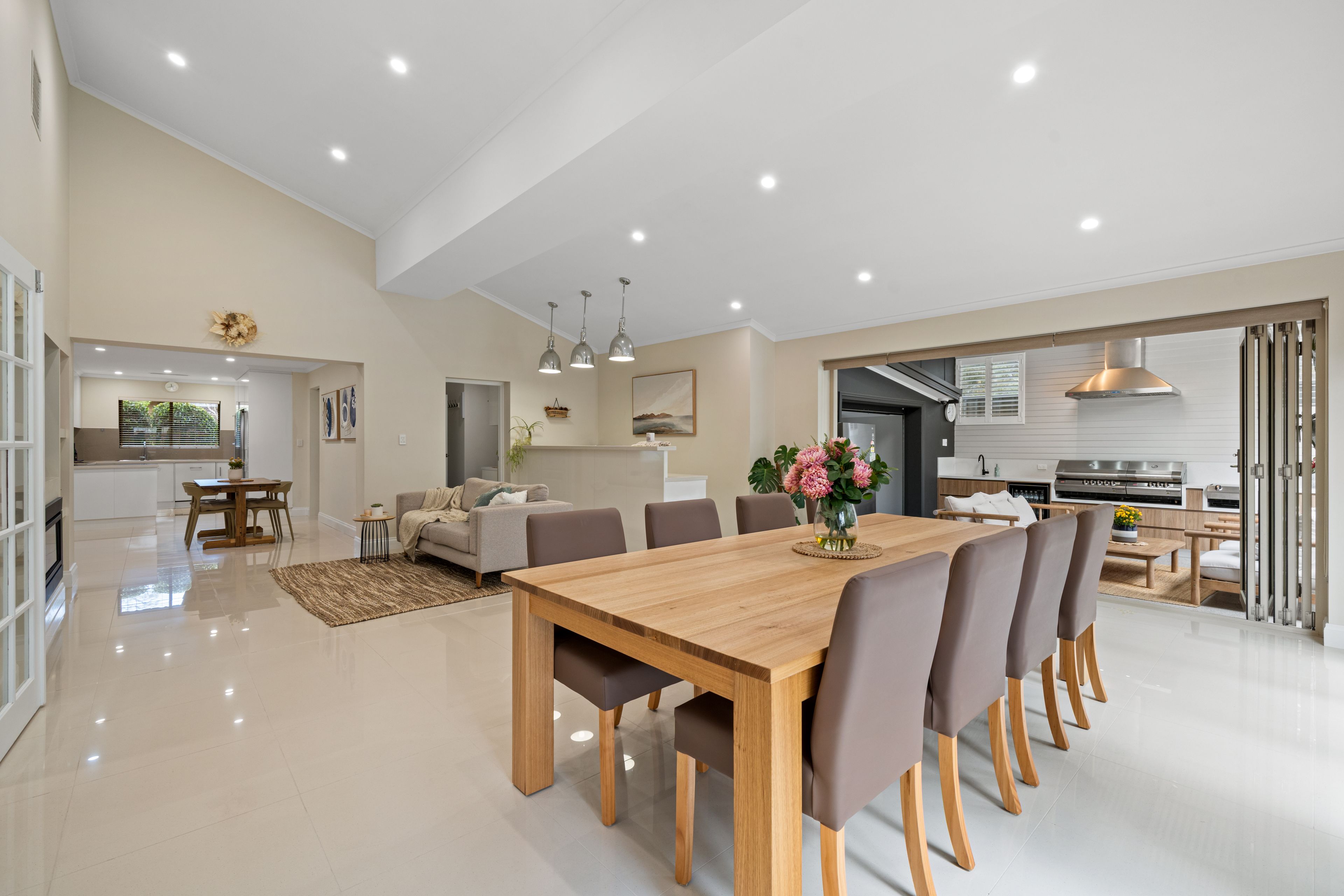 28 Wicks Road — photo 8 of 28