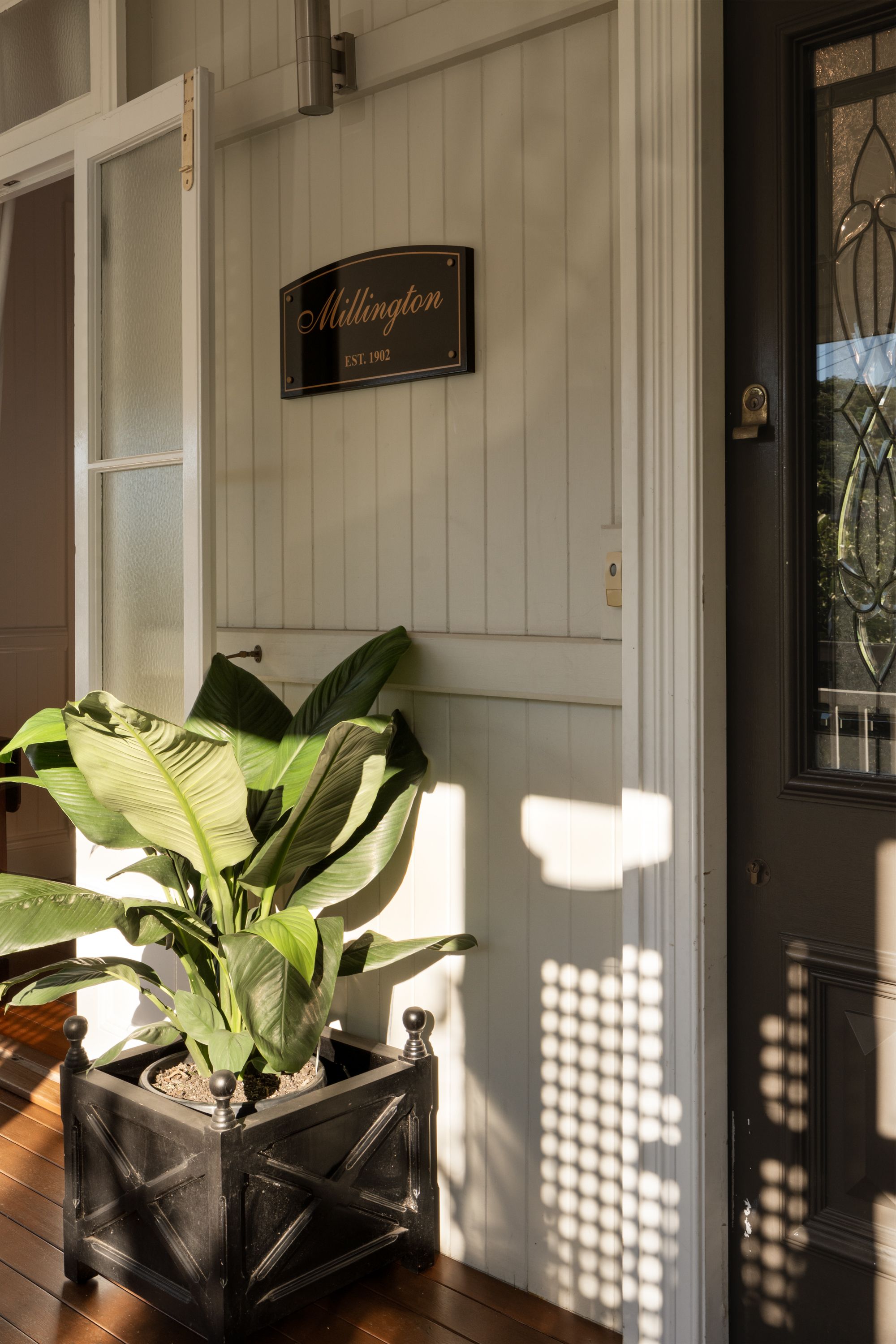 28 Nairn Street, Milton, QLD 4064