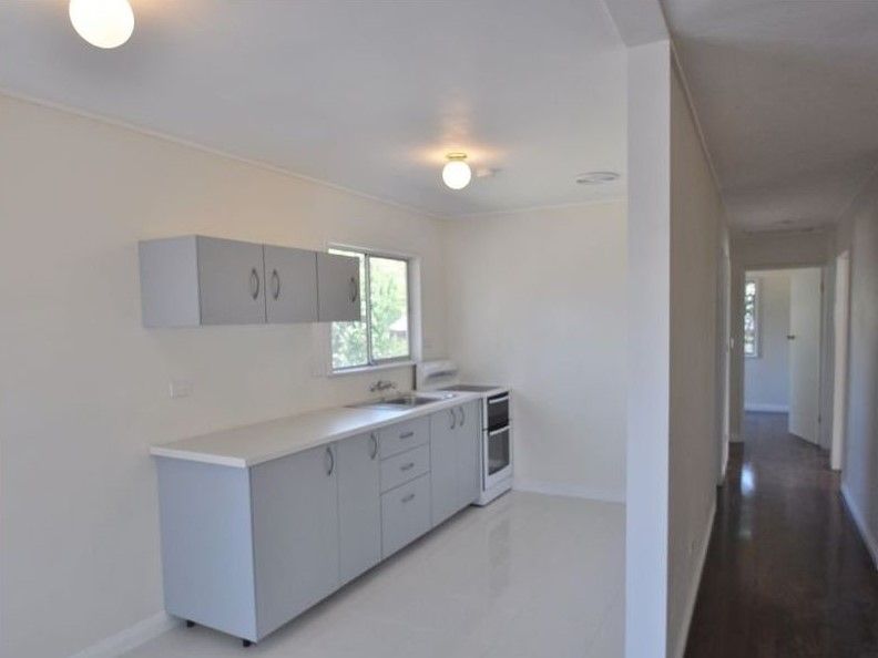 95 Jacaranda Avenue, Logan Central, QLD 4114