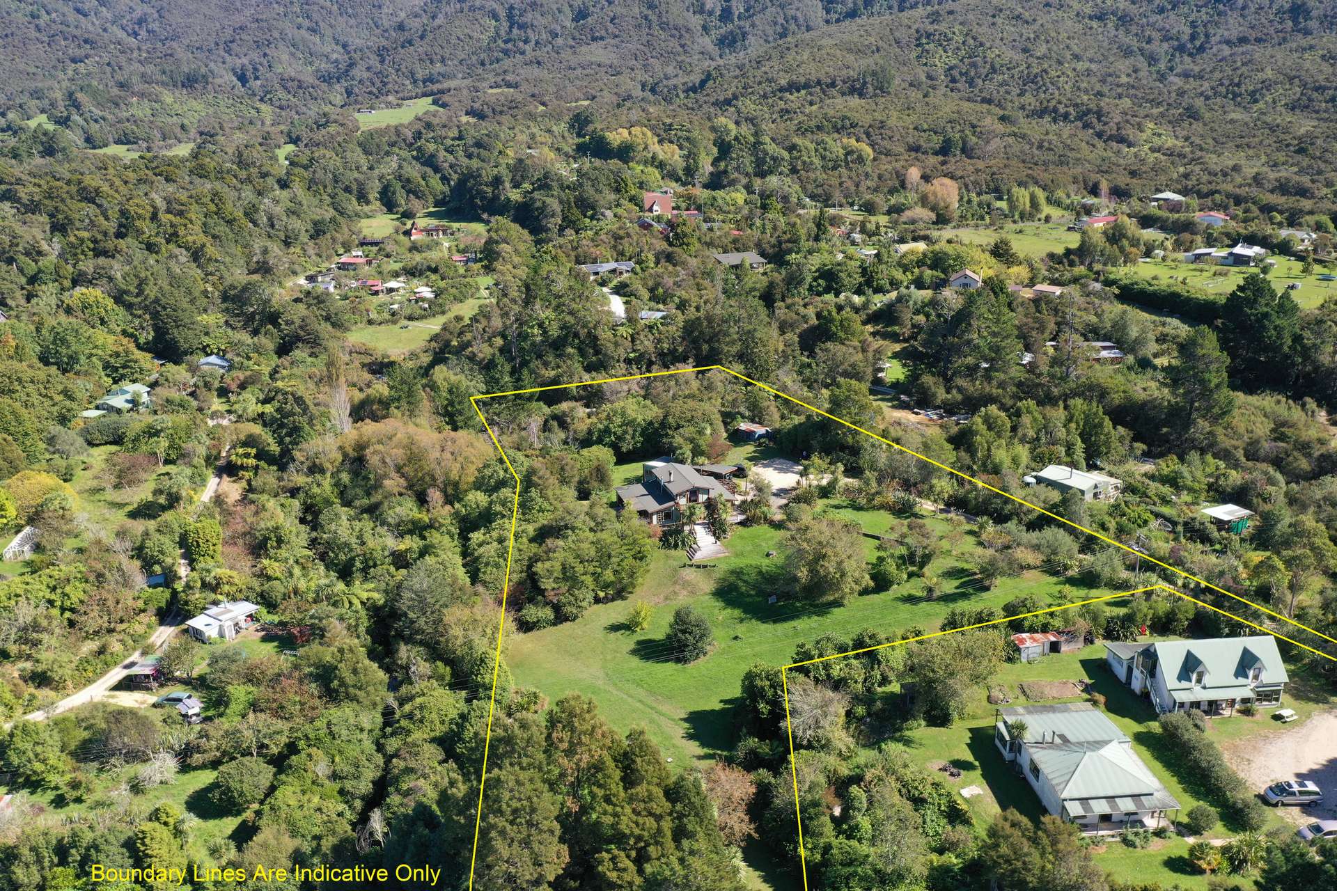 1187 Takaka-Collingwood Highway photo 2