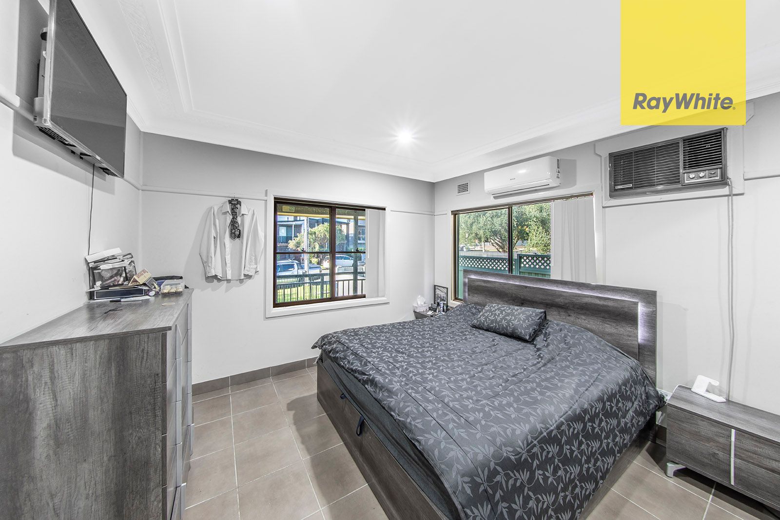 32 Barcom Street — photo 8 of 14