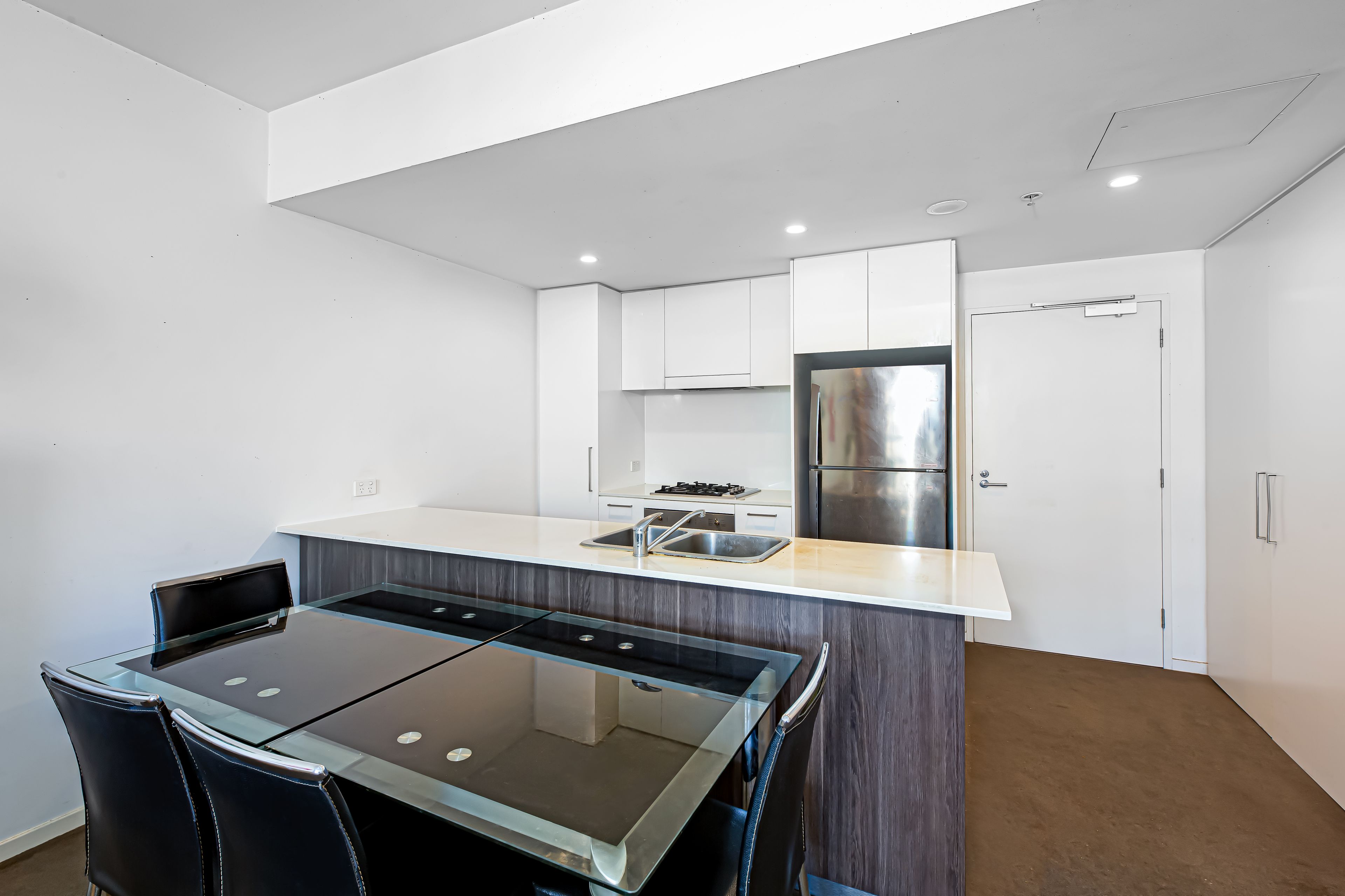 703/460 Forest Road — photo 4 of 8