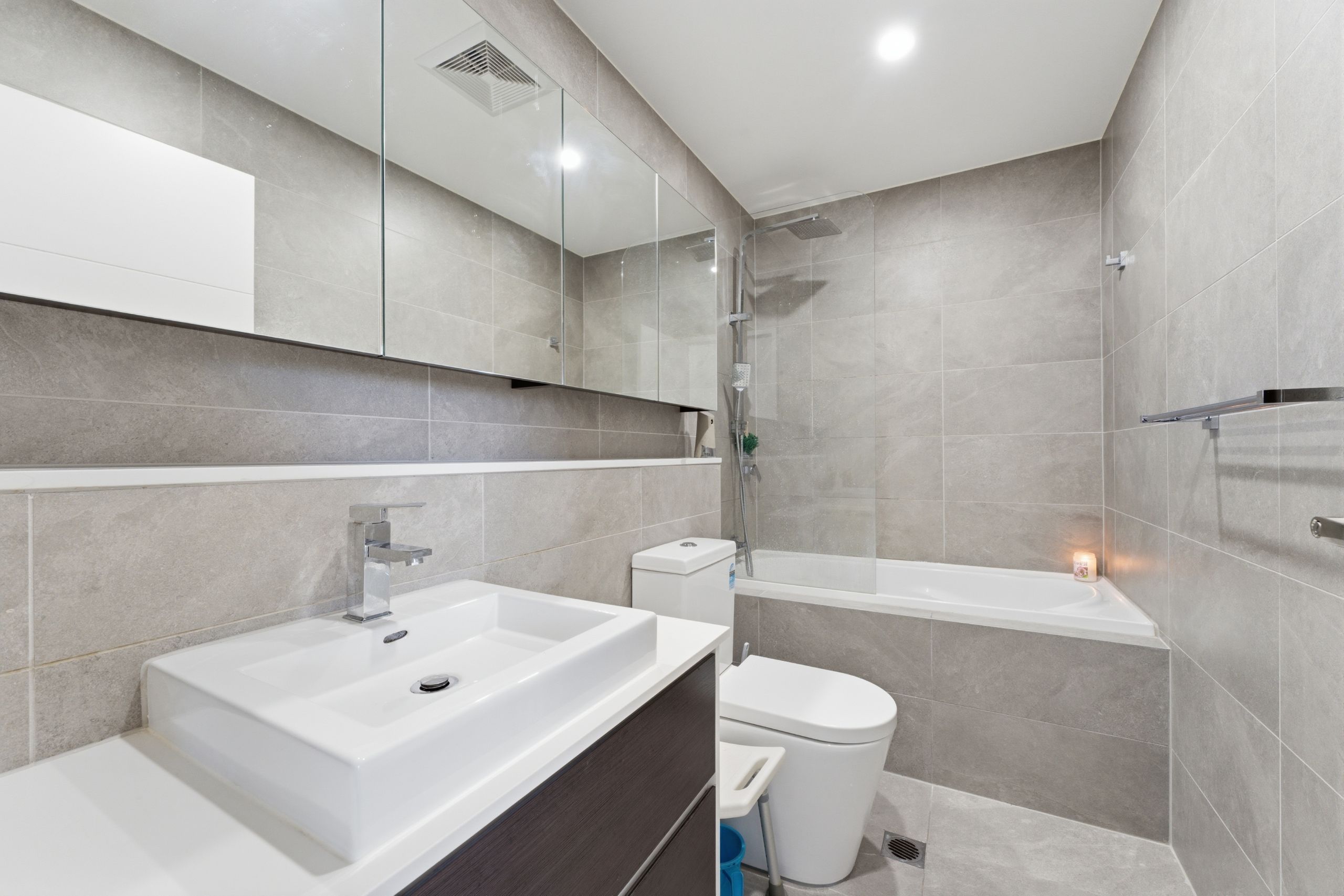 506/8A Allawah Street — photo 8 of 10