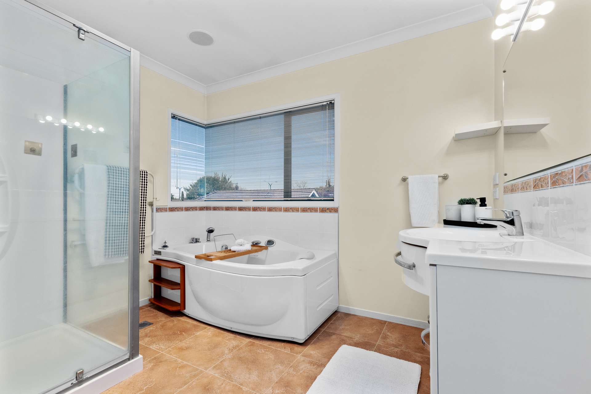248 Kennedy Road photo 8
