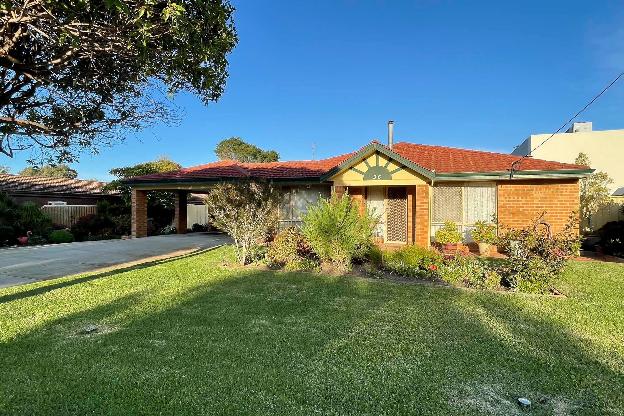 36 Laurie Street, Cloverdale, WA 6105