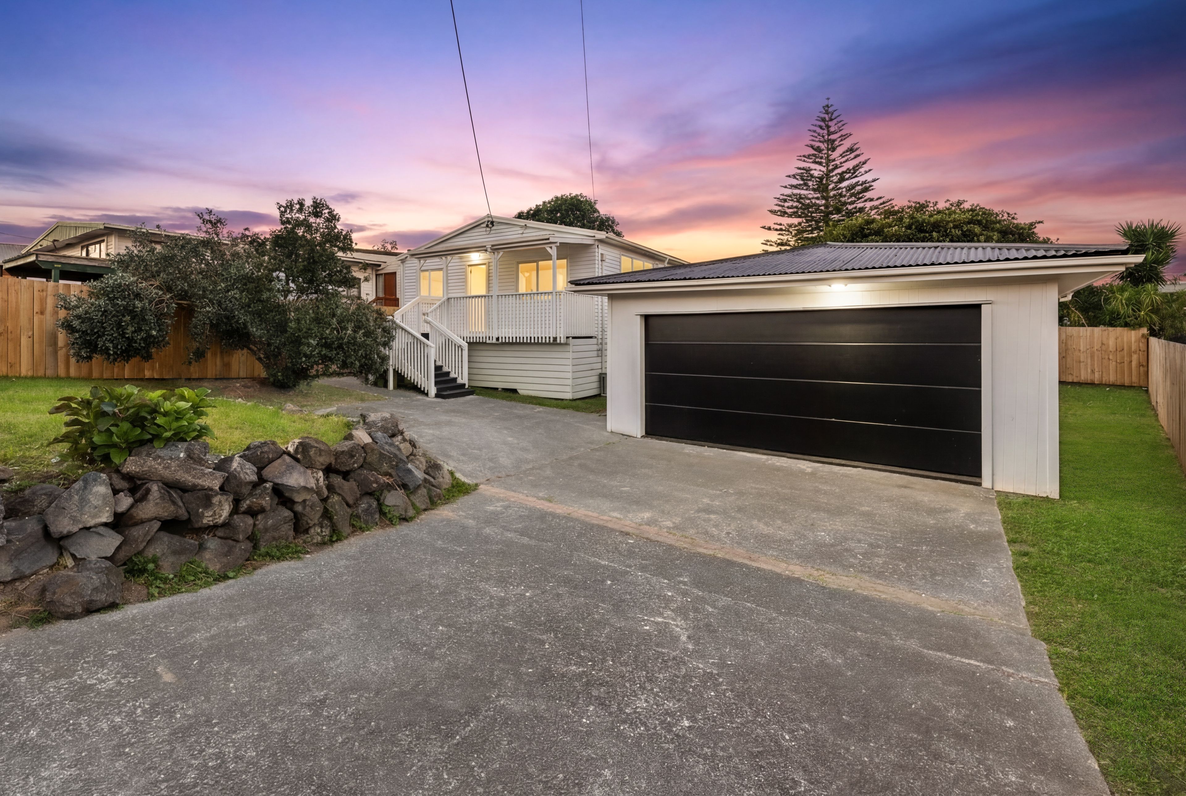 1/2 Enderby Drive, Te Atatu Peninsula, Waitakere City