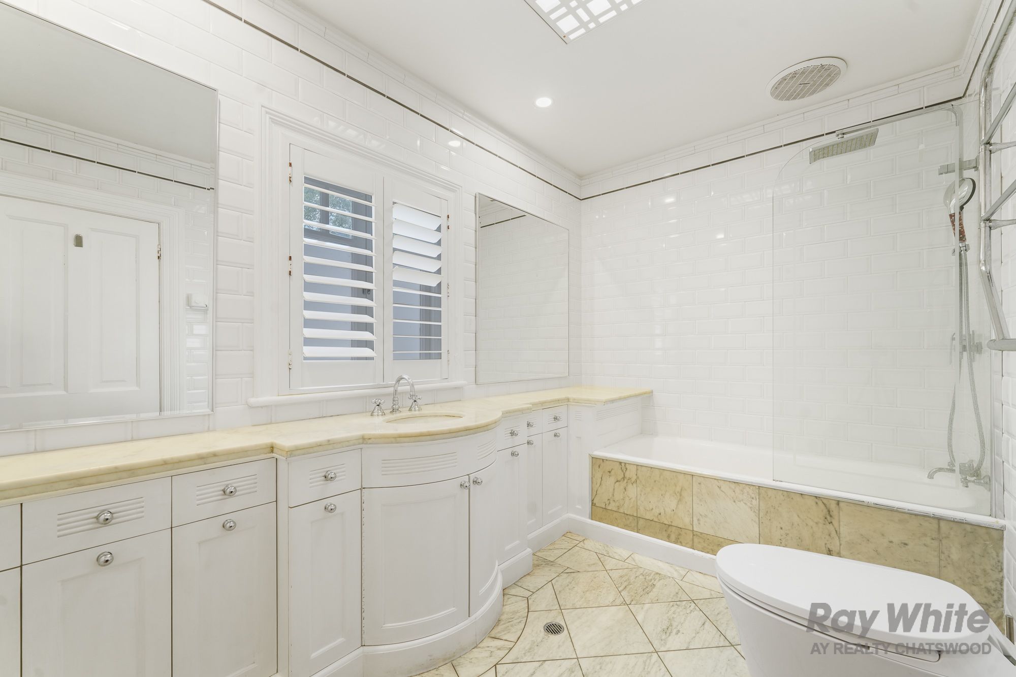 30 Edgar Street — photo 5 of 12