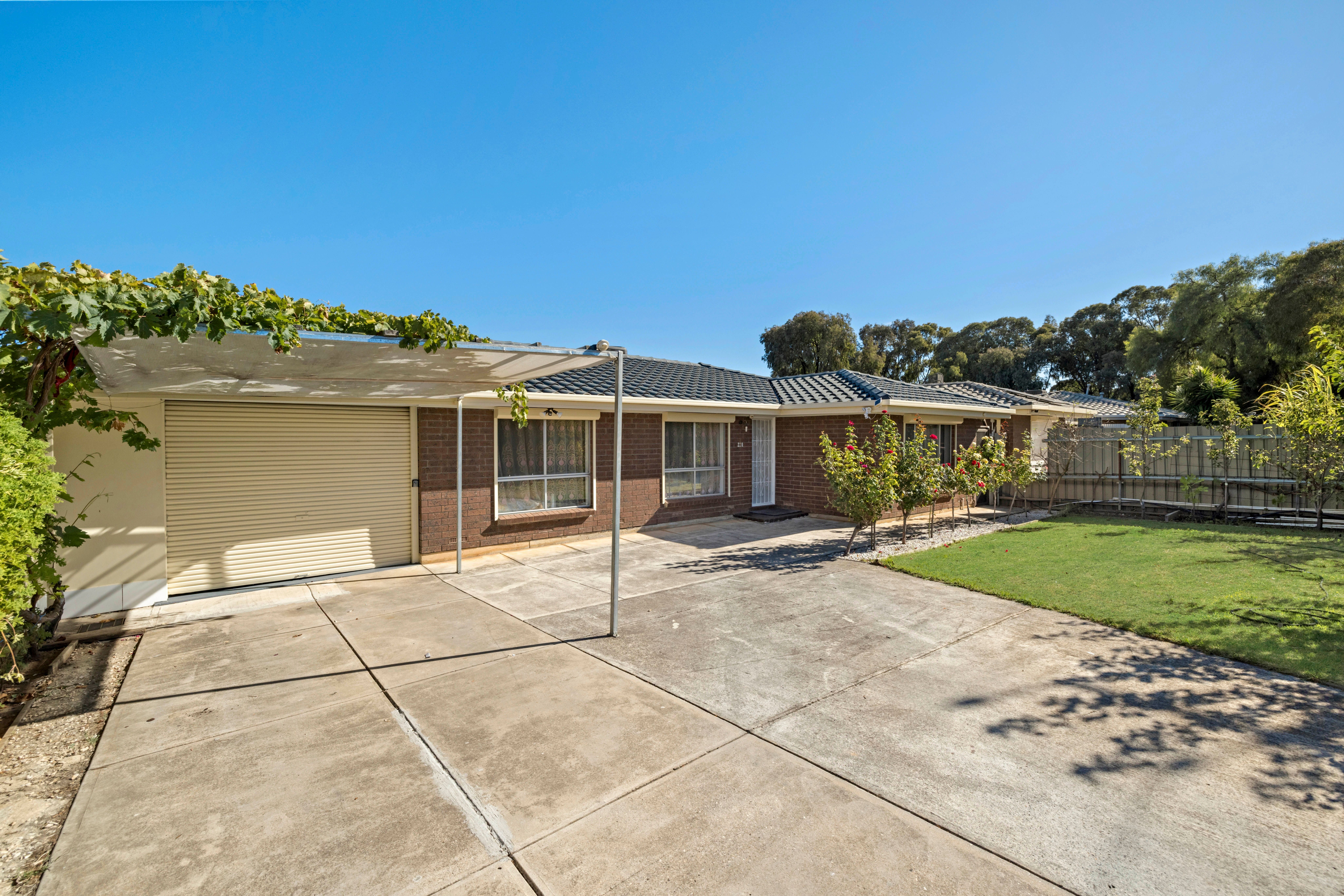 221 Whites Road, Paralowie, SA 5108