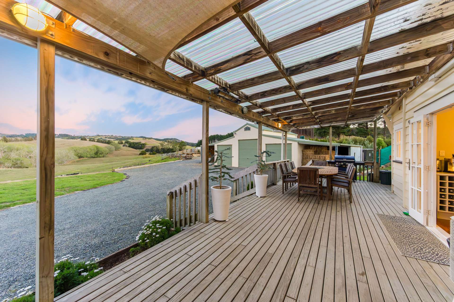 306 West Coast Road photo 6