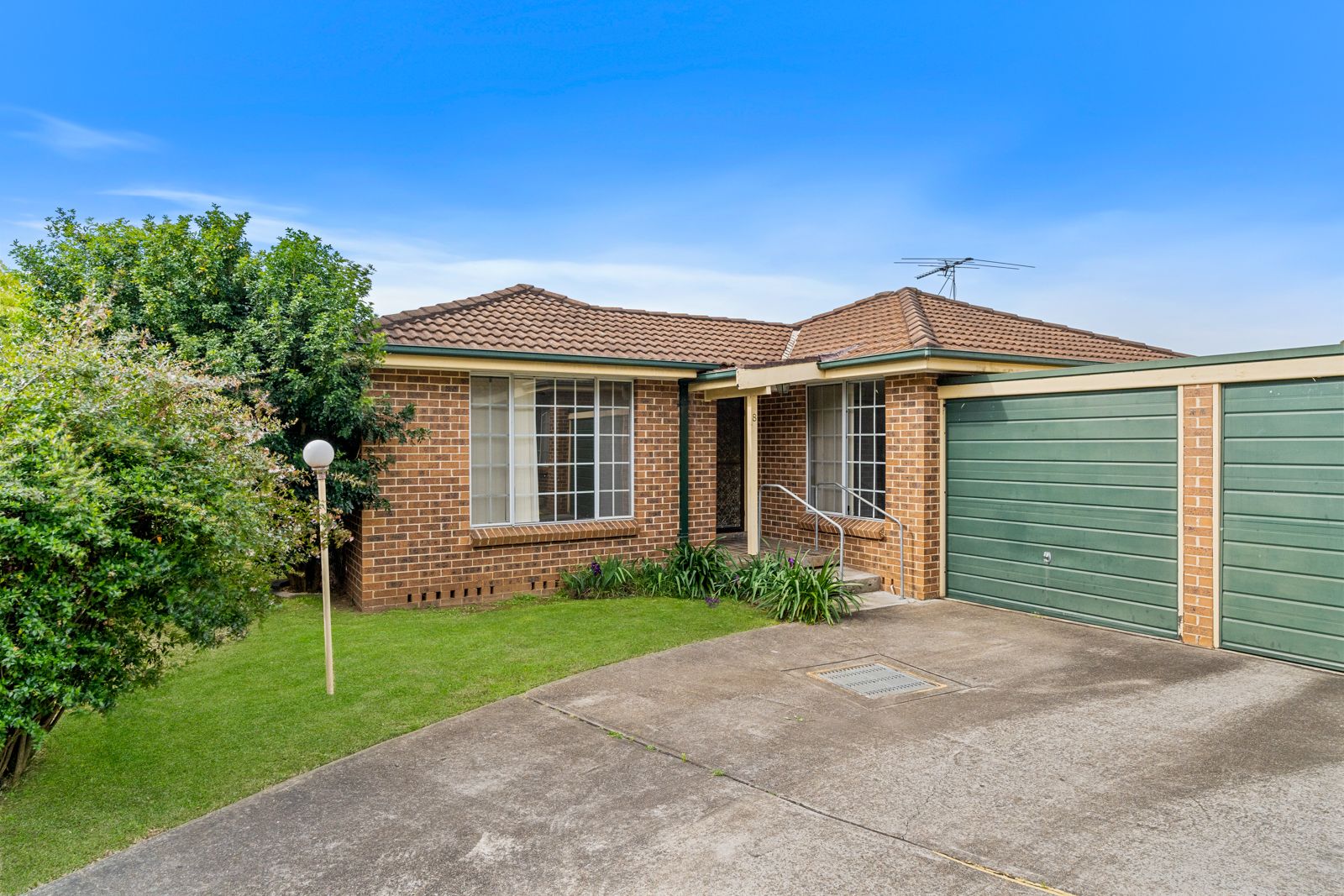 63 Fuchsia Crescent, Macquarie Fields NSW 2564