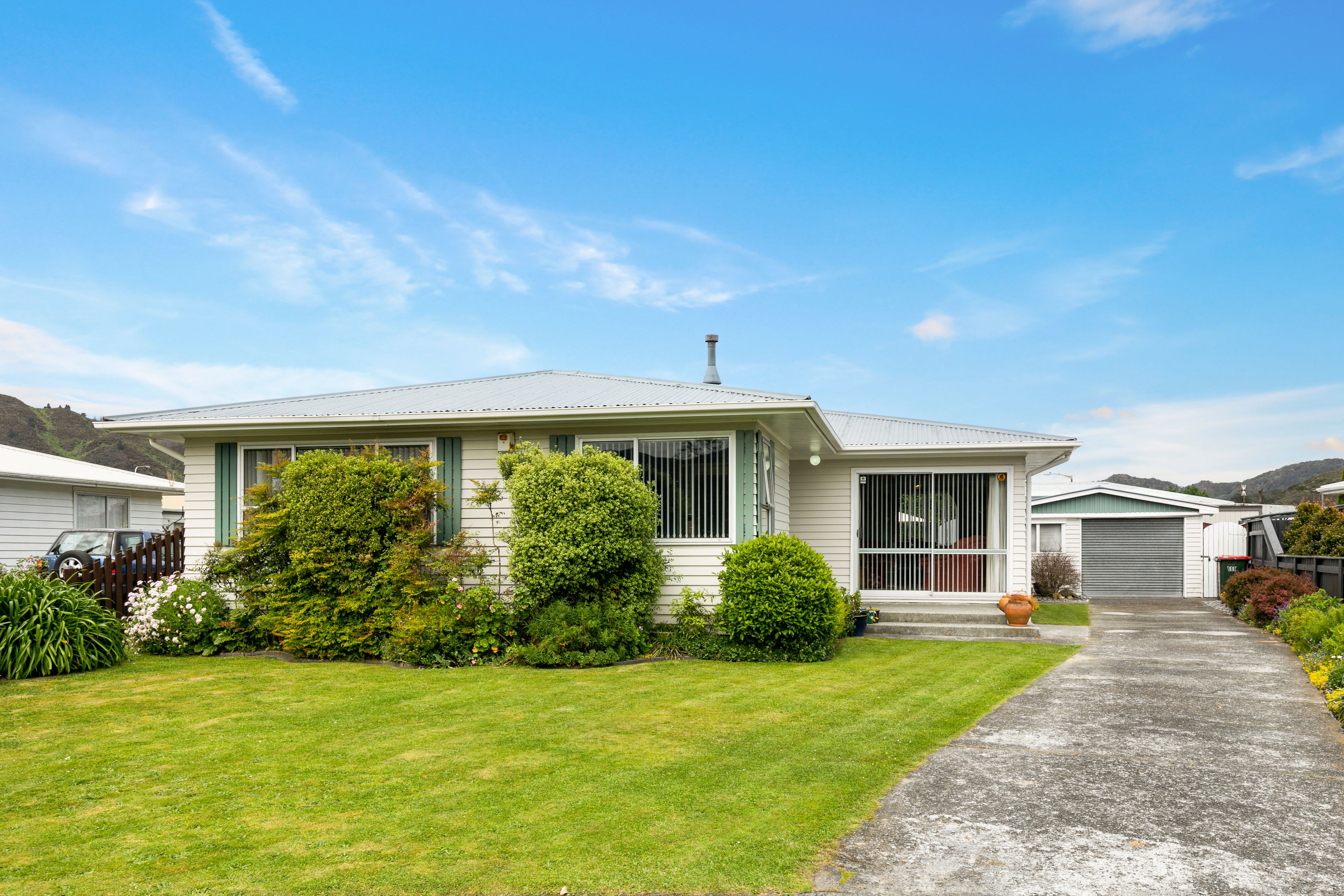 15 Wimbledon Grove, Wainuiomata, Lower Hutt City