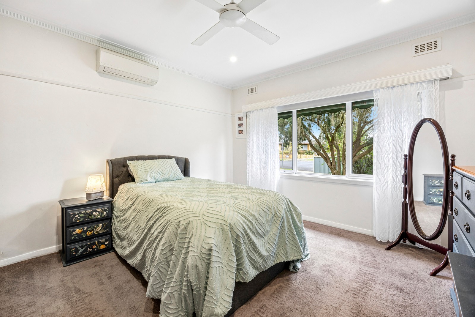 22 Sinclair Street, Colac, VIC 3250