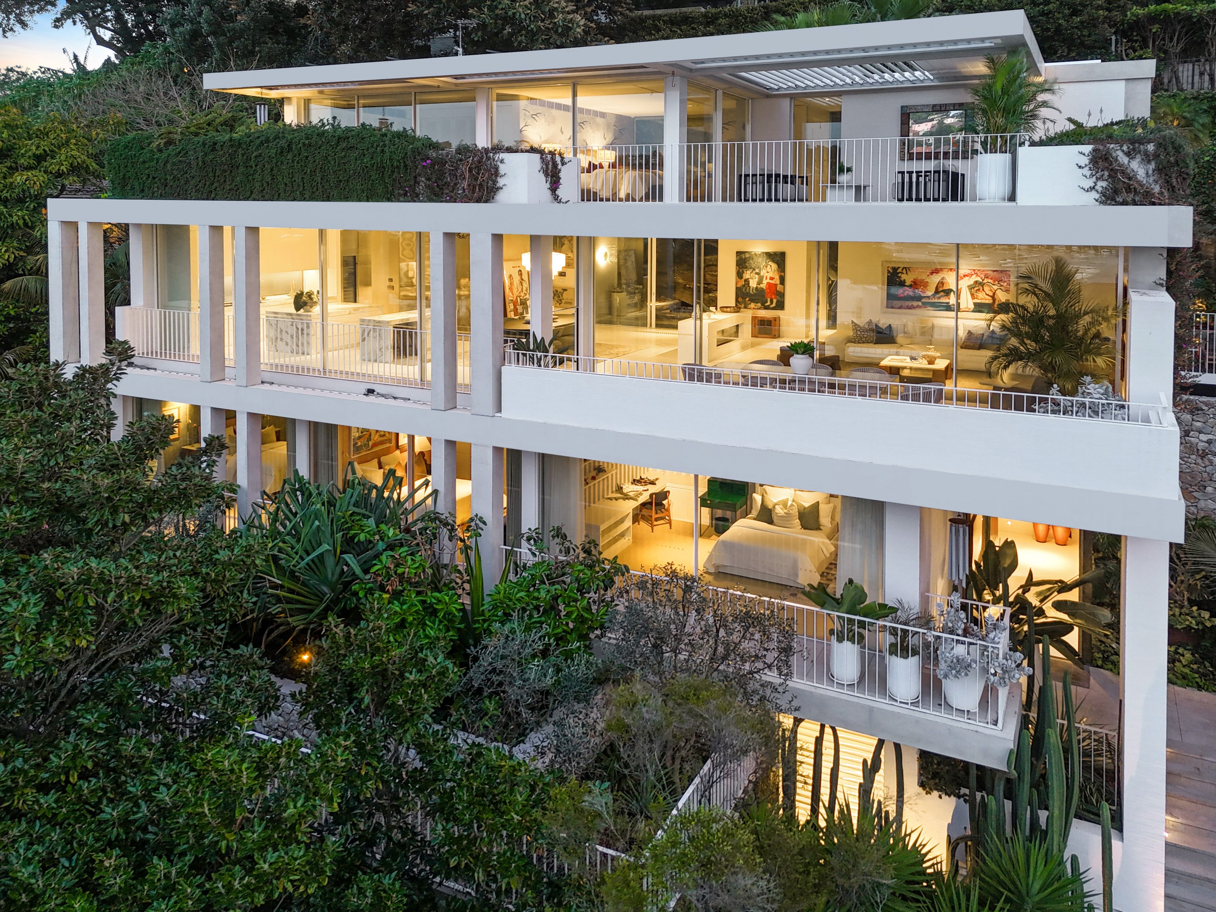 8 Wiston Gardens — photo from Ray White Double Bay