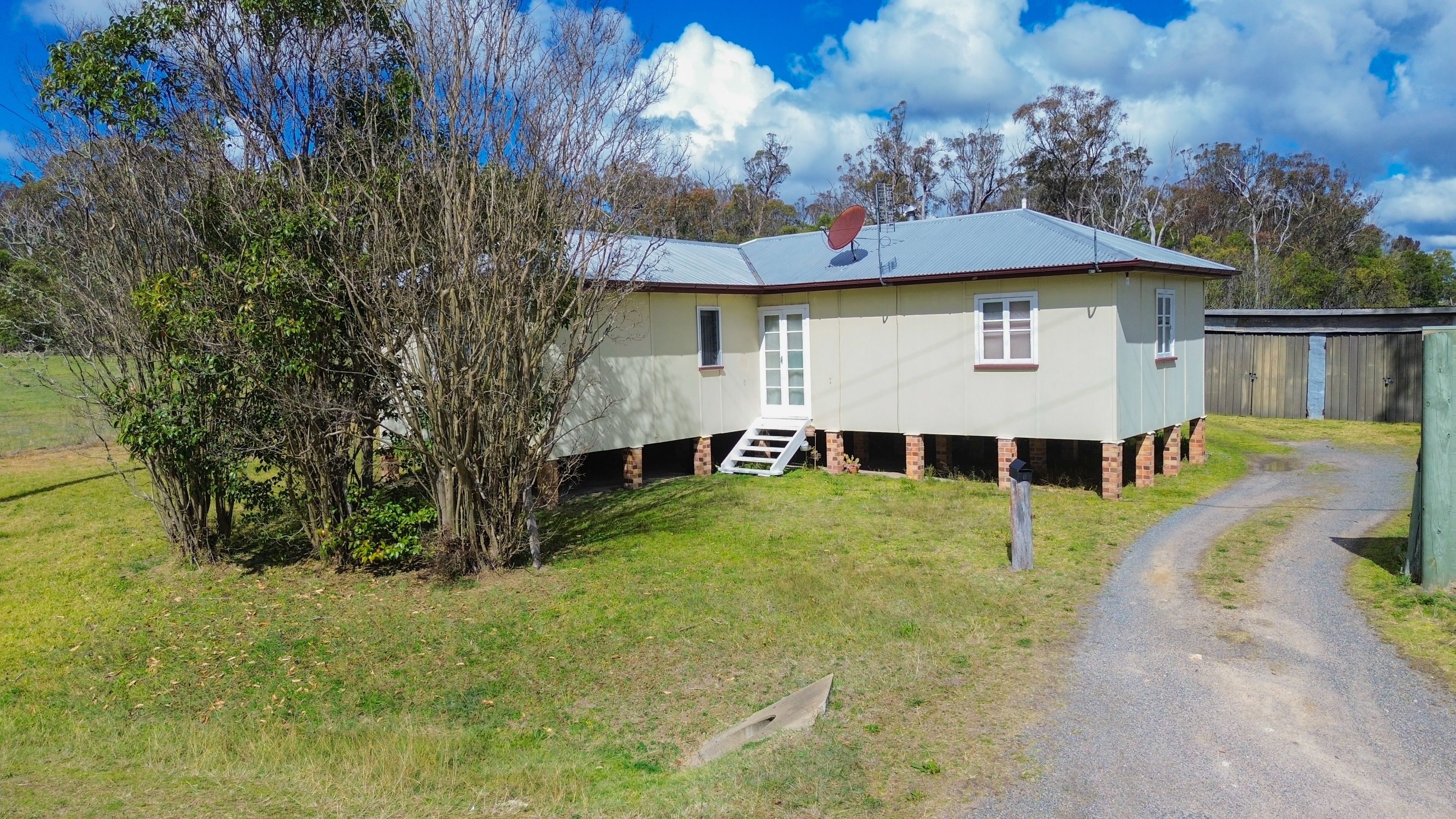 24935 New England Highway — photo 17 of 29