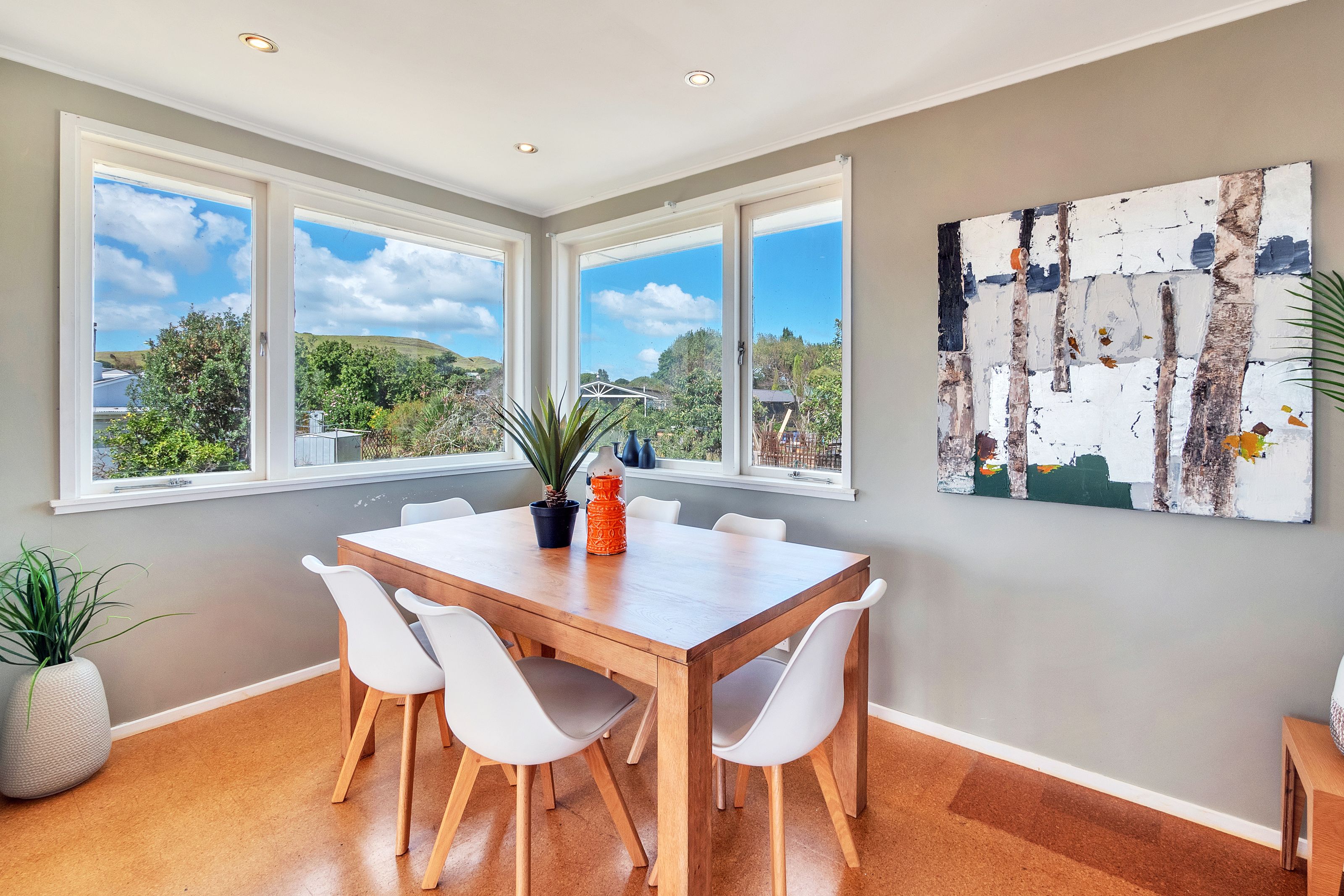 2/12 House Avenue, Mangere Bridge, Manukau City