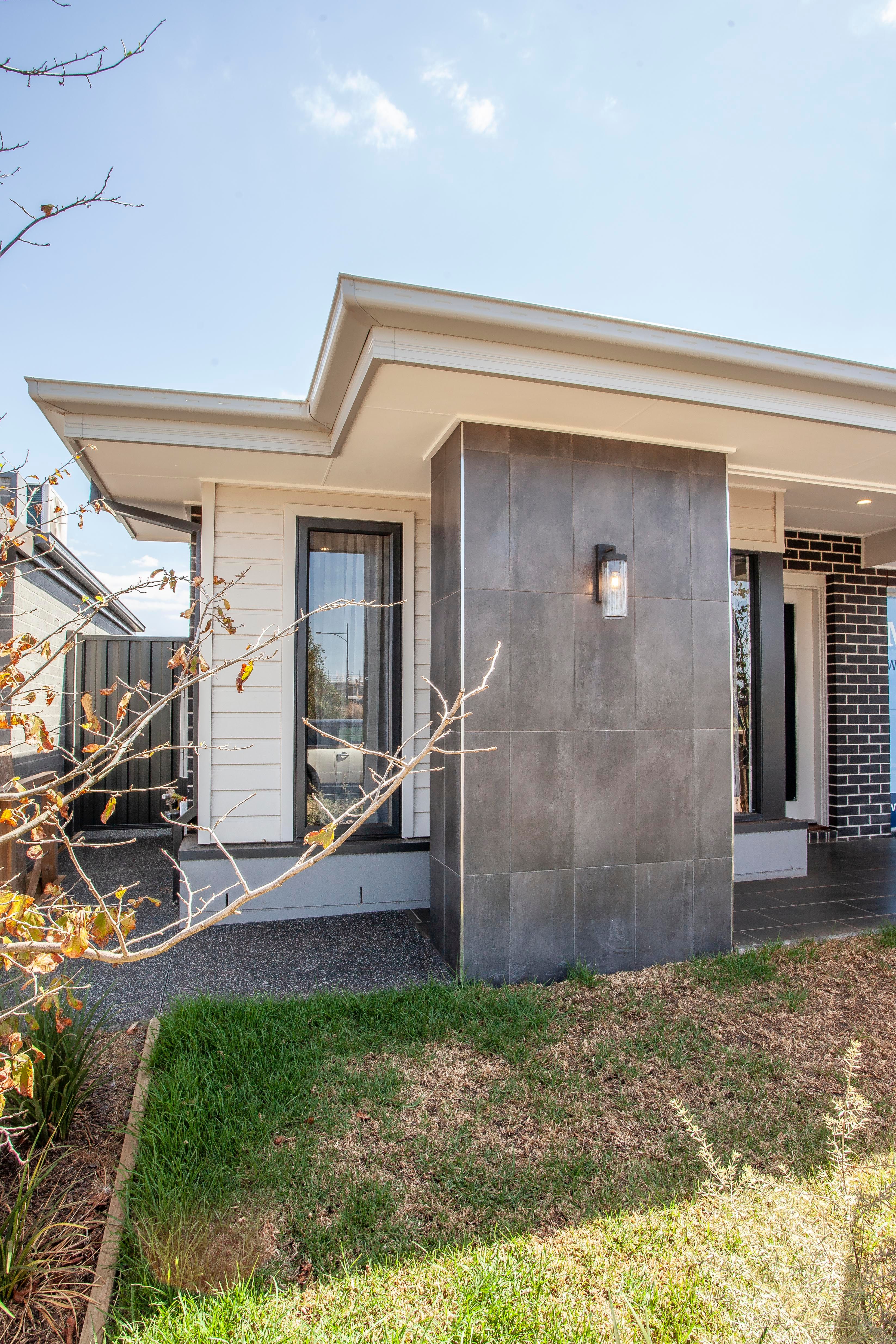 11 Olympic Circuit, Strathtulloh, VIC 3338