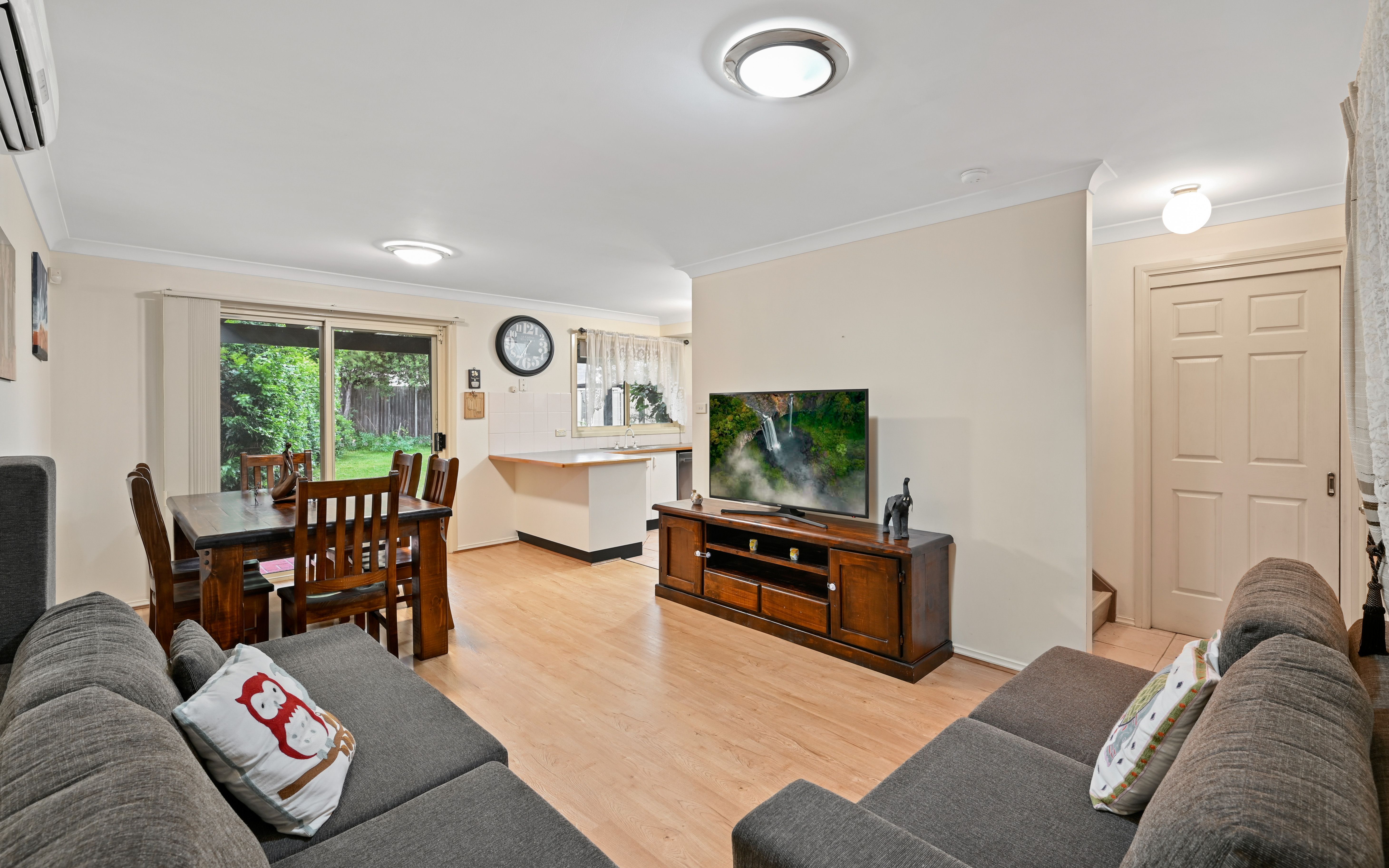 1/1 Fields Road, Macquarie Fields, NSW 2564