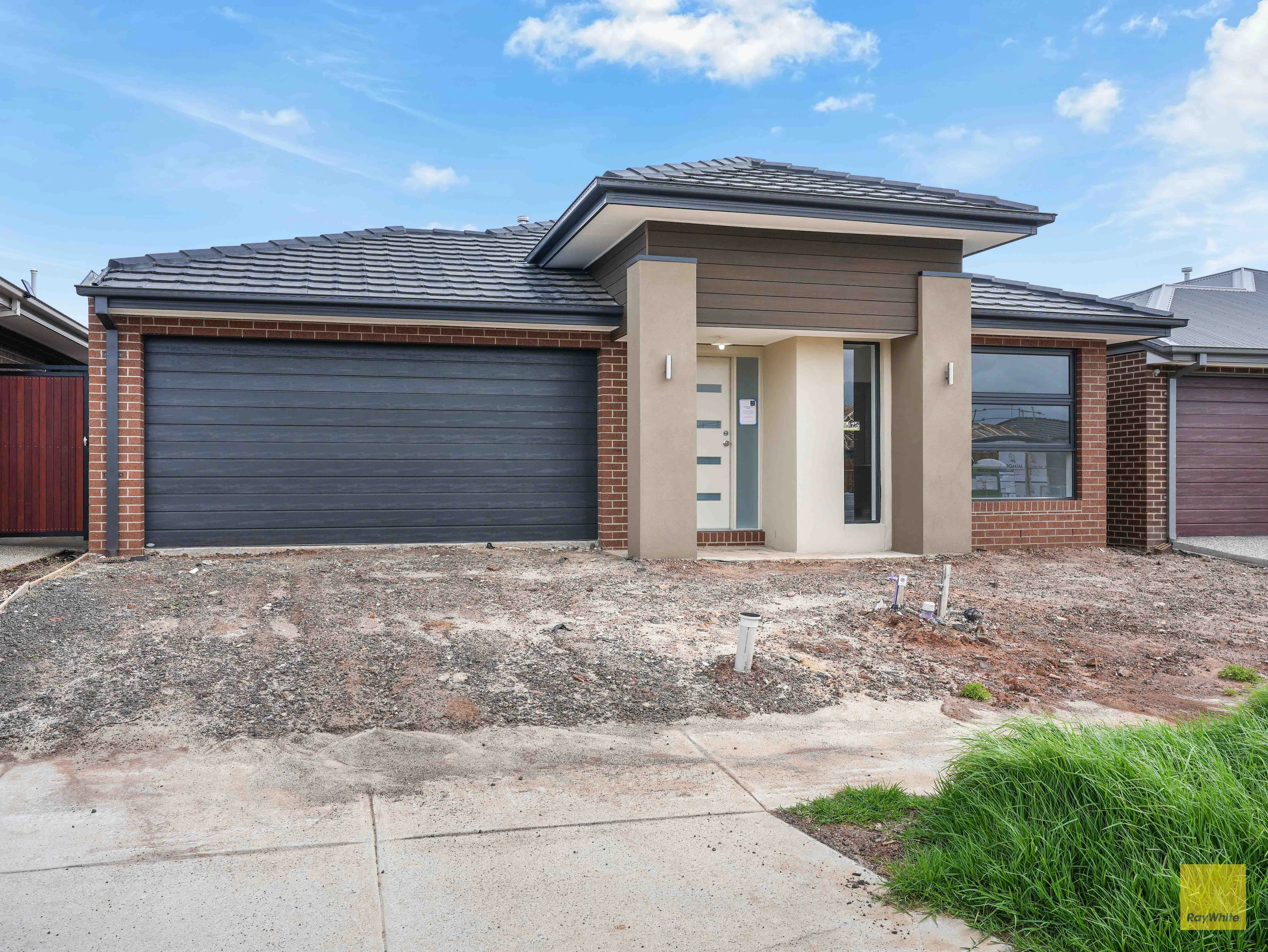 37 Kangaroo Crescent, AINTREE, VIC 3336