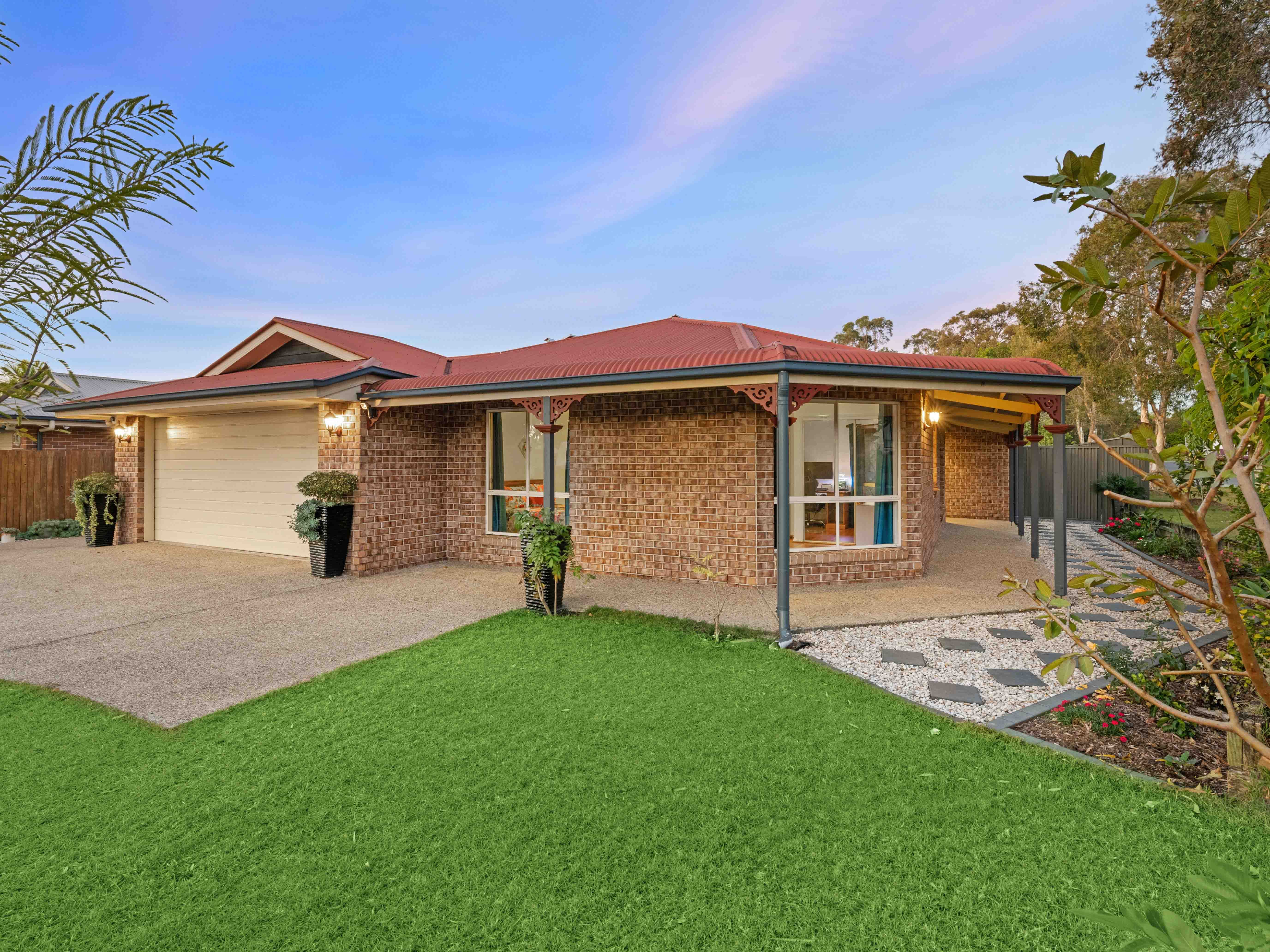 16 Talisker Place, Parkinson, QLD 4115