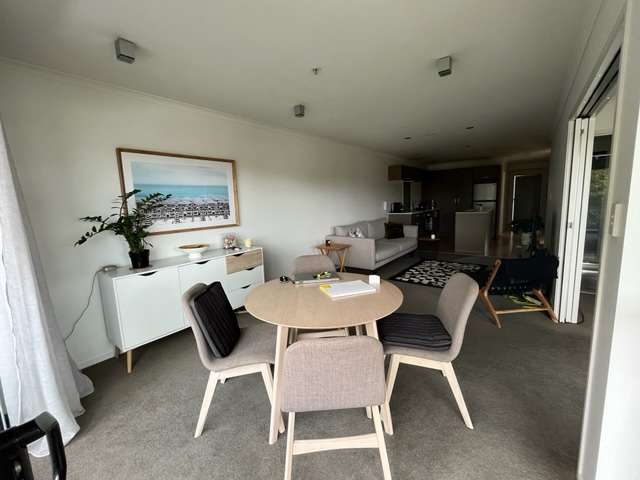 210/277 Maunganui Road photo 5